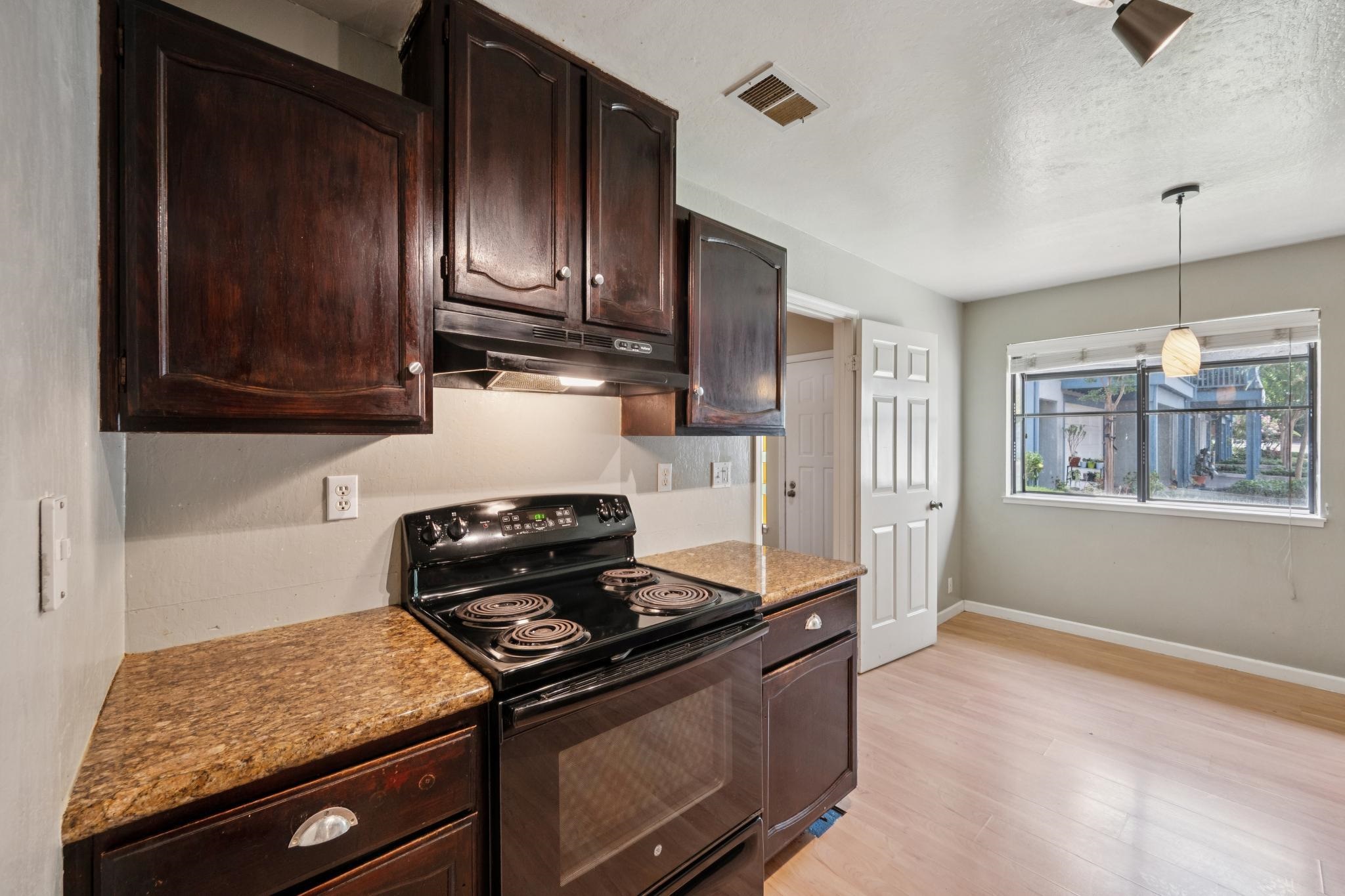 Detail Gallery Image 21 of 57 For 3241 Monika Lane, Hayward,  CA 94541 - 3 Beds | 2/1 Baths