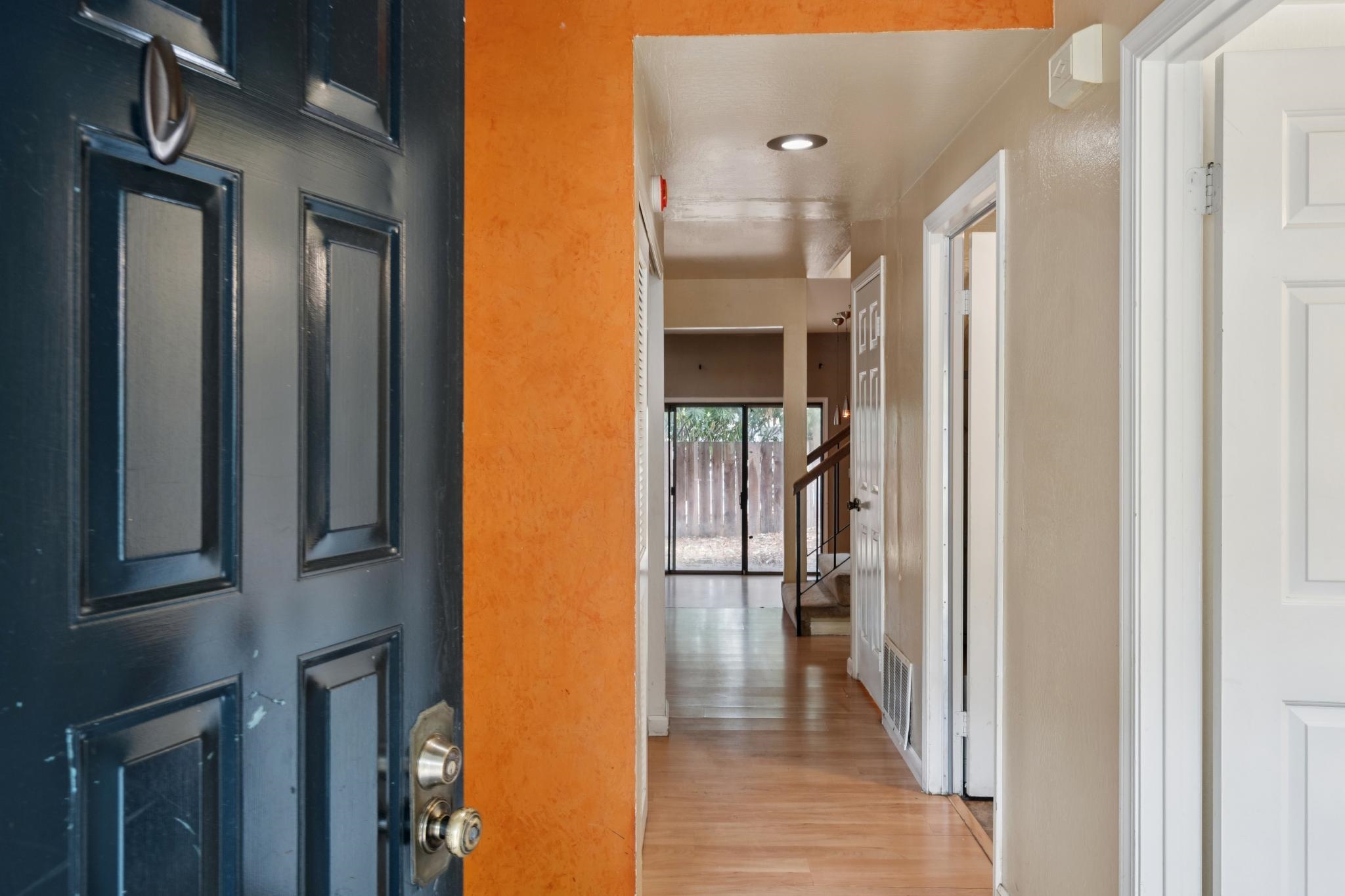 Detail Gallery Image 4 of 57 For 3241 Monika Lane, Hayward,  CA 94541 - 3 Beds | 2/1 Baths