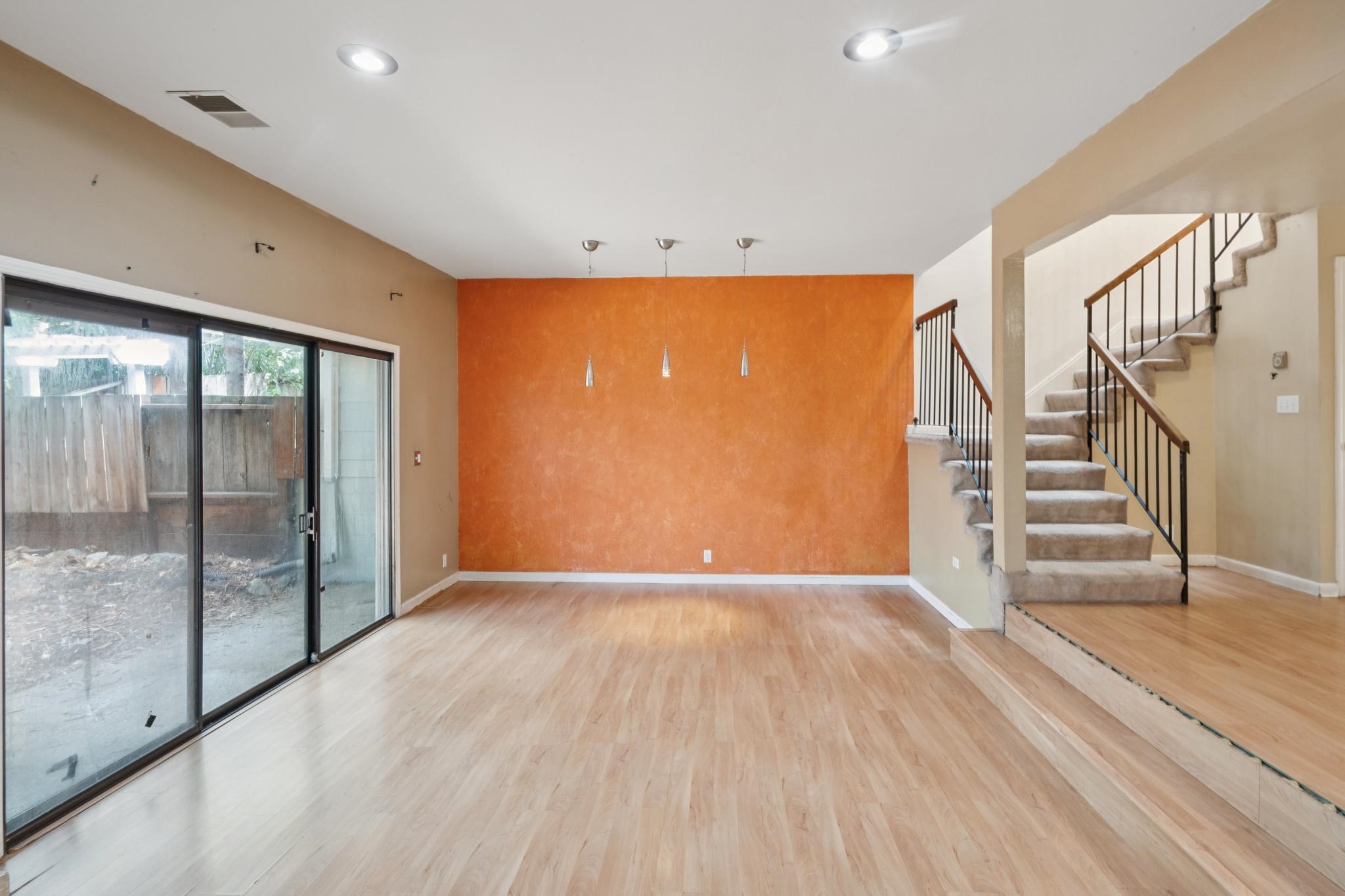 Detail Gallery Image 8 of 57 For 3241 Monika Lane, Hayward,  CA 94541 - 3 Beds | 2/1 Baths