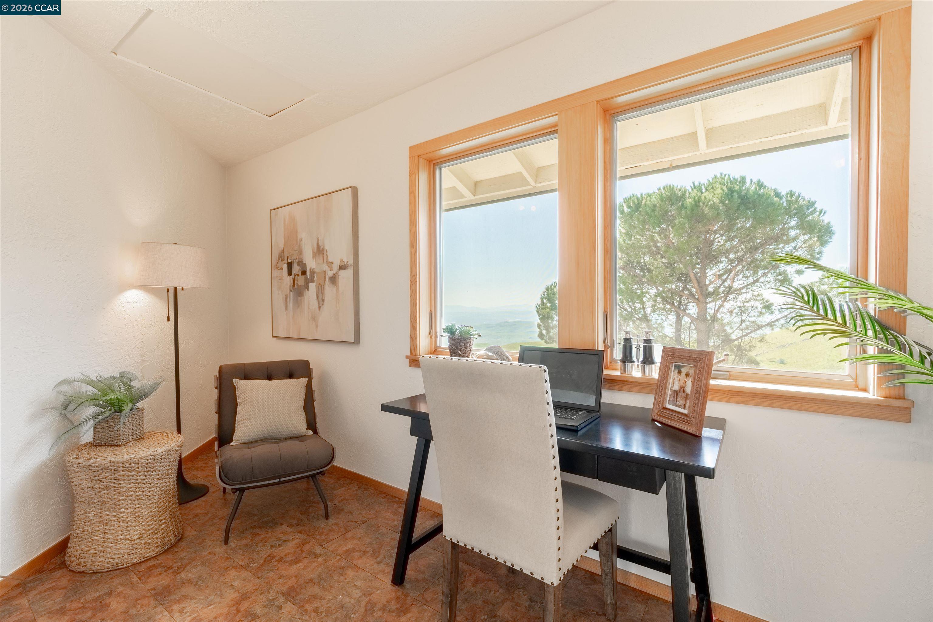 Detail Gallery Image 14 of 33 For 10961 Morgan Territory Rd, Livermore,  CA 94551 - 5 Beds | 3 Baths