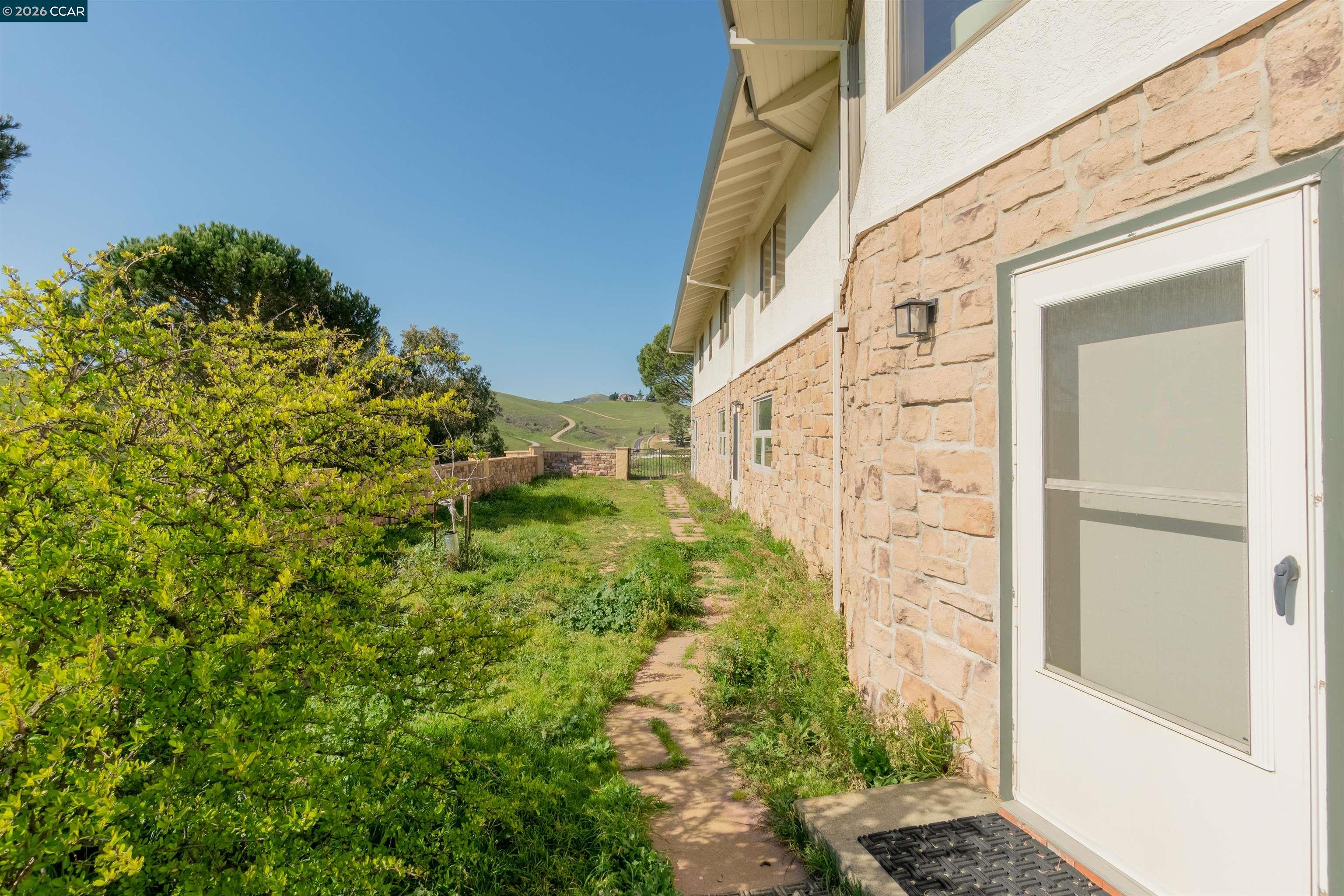 Detail Gallery Image 30 of 33 For 10961 Morgan Territory Rd, Livermore,  CA 94551 - 5 Beds | 3 Baths