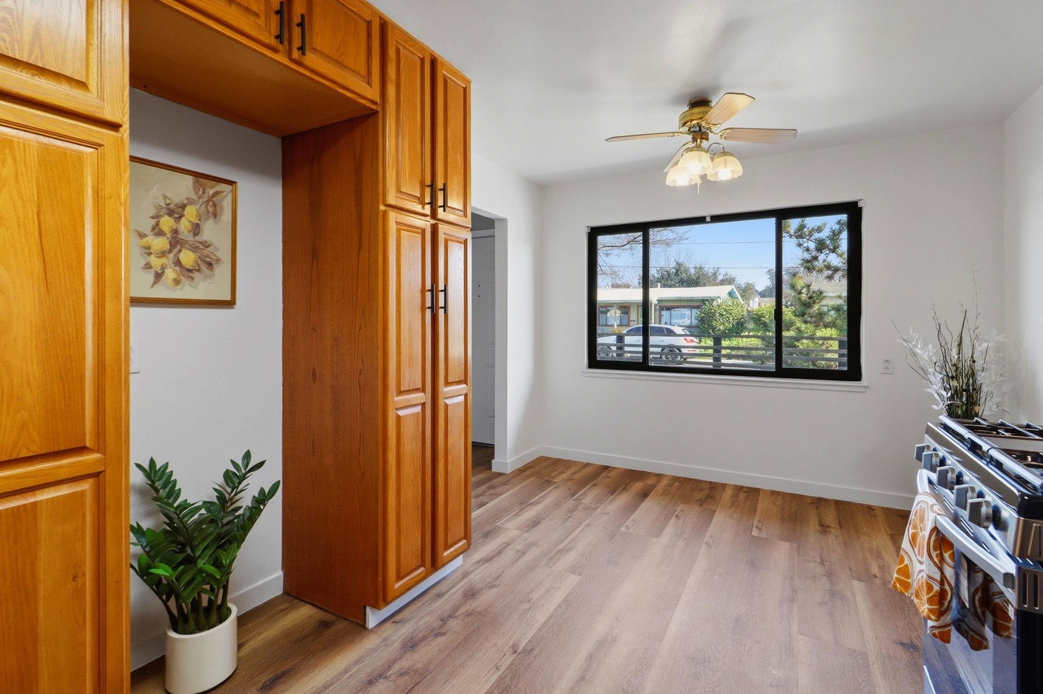 Detail Gallery Image 22 of 60 For 280 Calais Dr, Pinole,  CA 94564 - 4 Beds | 2 Baths