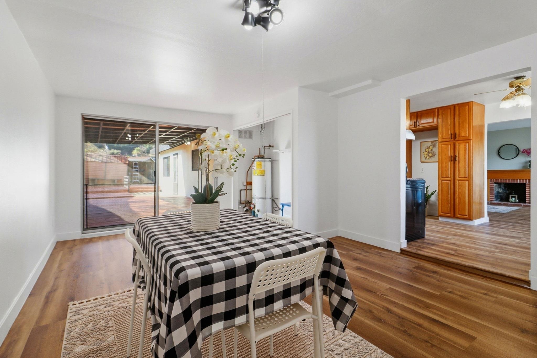 Detail Gallery Image 24 of 60 For 280 Calais Dr, Pinole,  CA 94564 - 4 Beds | 2 Baths