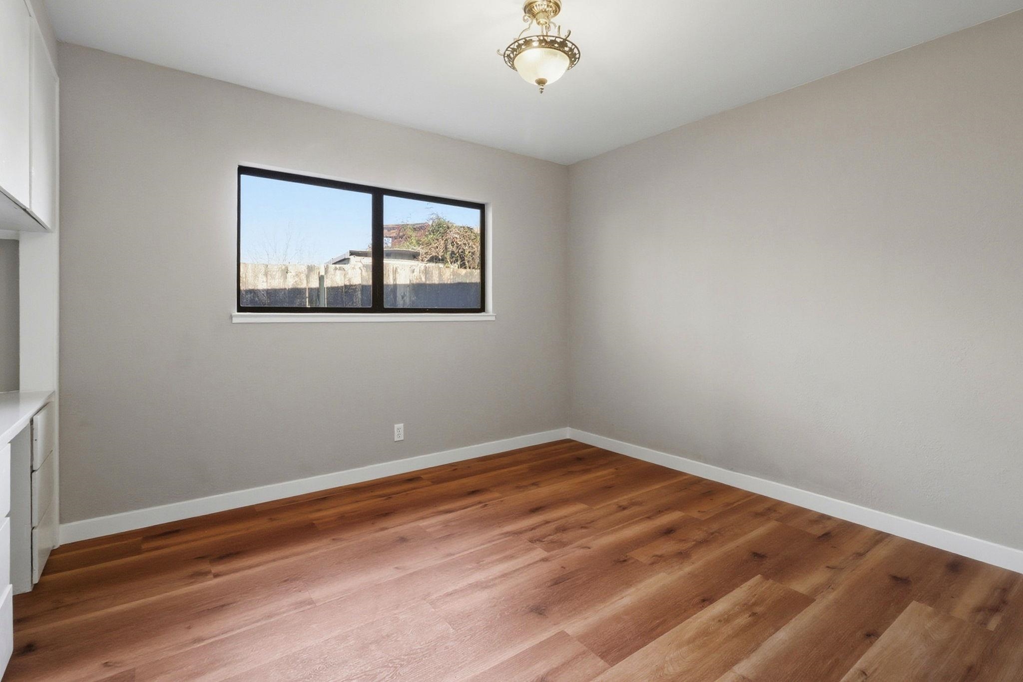 Detail Gallery Image 33 of 60 For 280 Calais Dr, Pinole,  CA 94564 - 4 Beds | 2 Baths