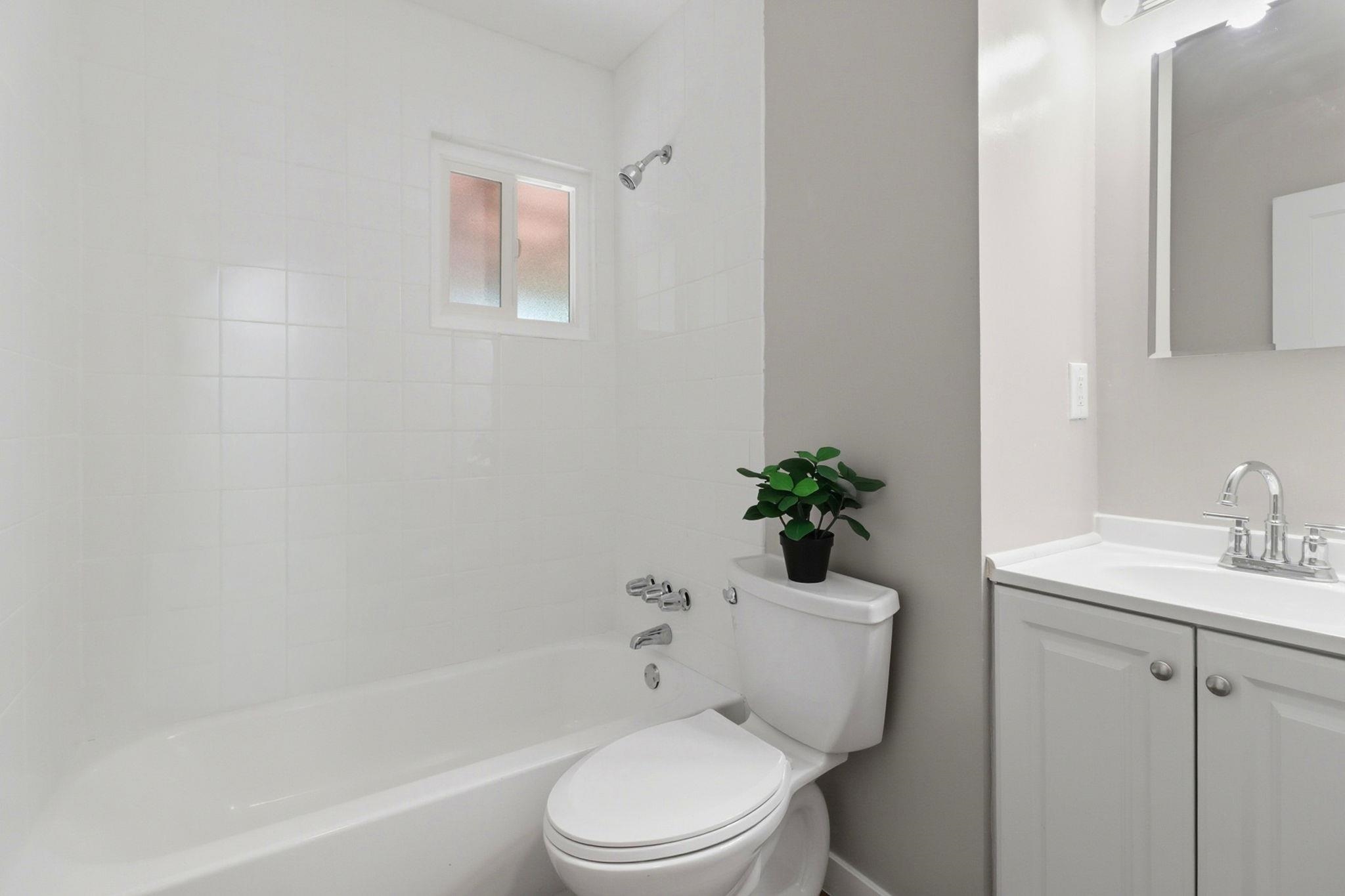 Detail Gallery Image 41 of 60 For 280 Calais Dr, Pinole,  CA 94564 - 4 Beds | 2 Baths