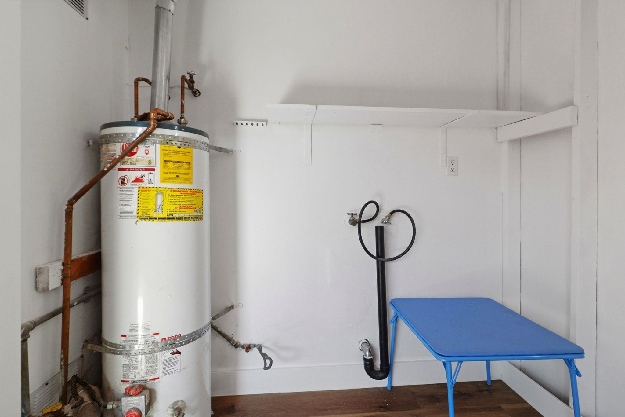 Detail Gallery Image 42 of 60 For 280 Calais Dr, Pinole,  CA 94564 - 4 Beds | 2 Baths