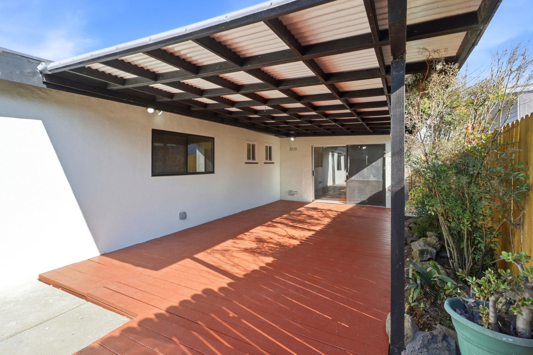 Detail Gallery Image 44 of 60 For 280 Calais Dr, Pinole,  CA 94564 - 4 Beds | 2 Baths