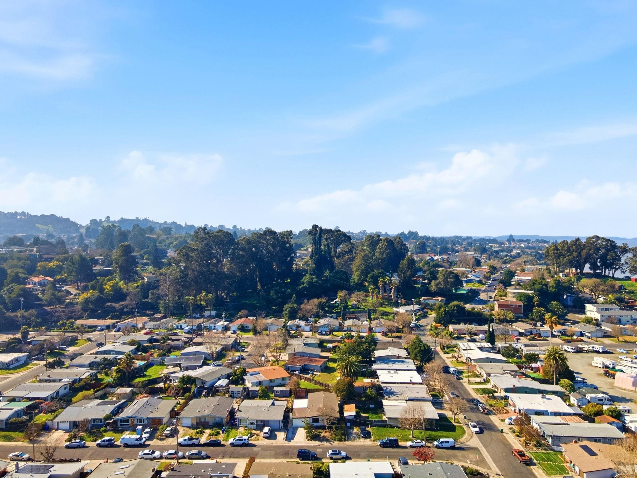 Detail Gallery Image 58 of 60 For 280 Calais Dr, Pinole,  CA 94564 - 4 Beds | 2 Baths