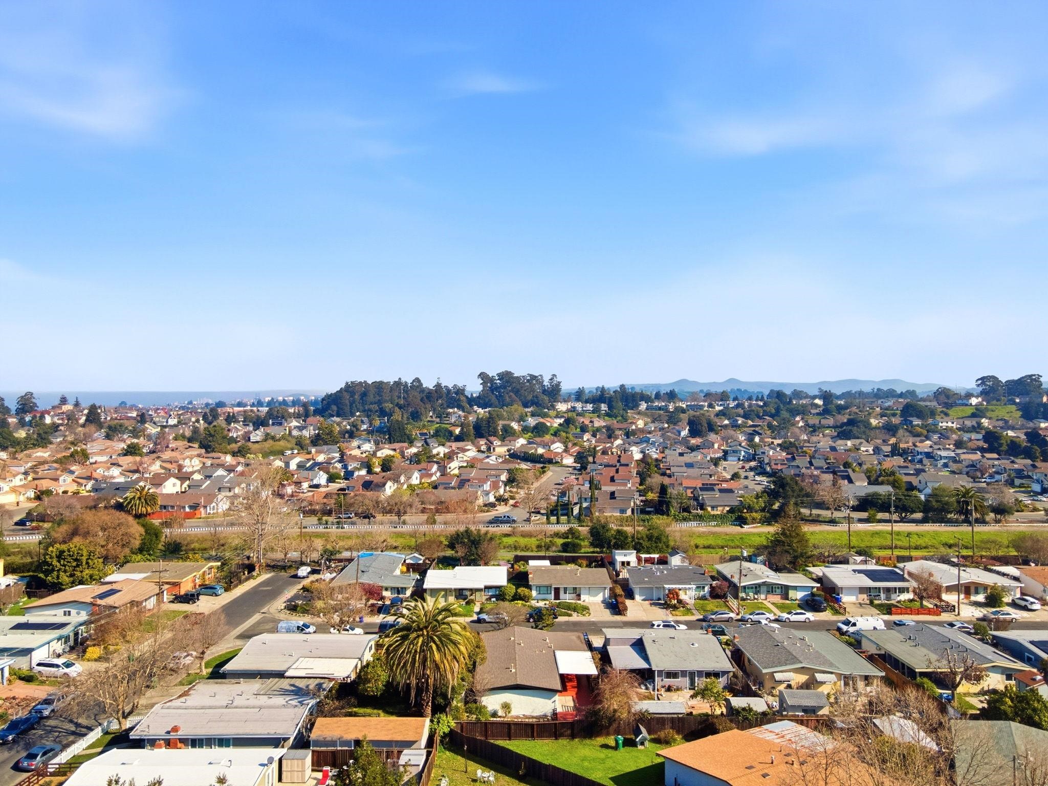 Detail Gallery Image 60 of 60 For 280 Calais Dr, Pinole,  CA 94564 - 4 Beds | 2 Baths