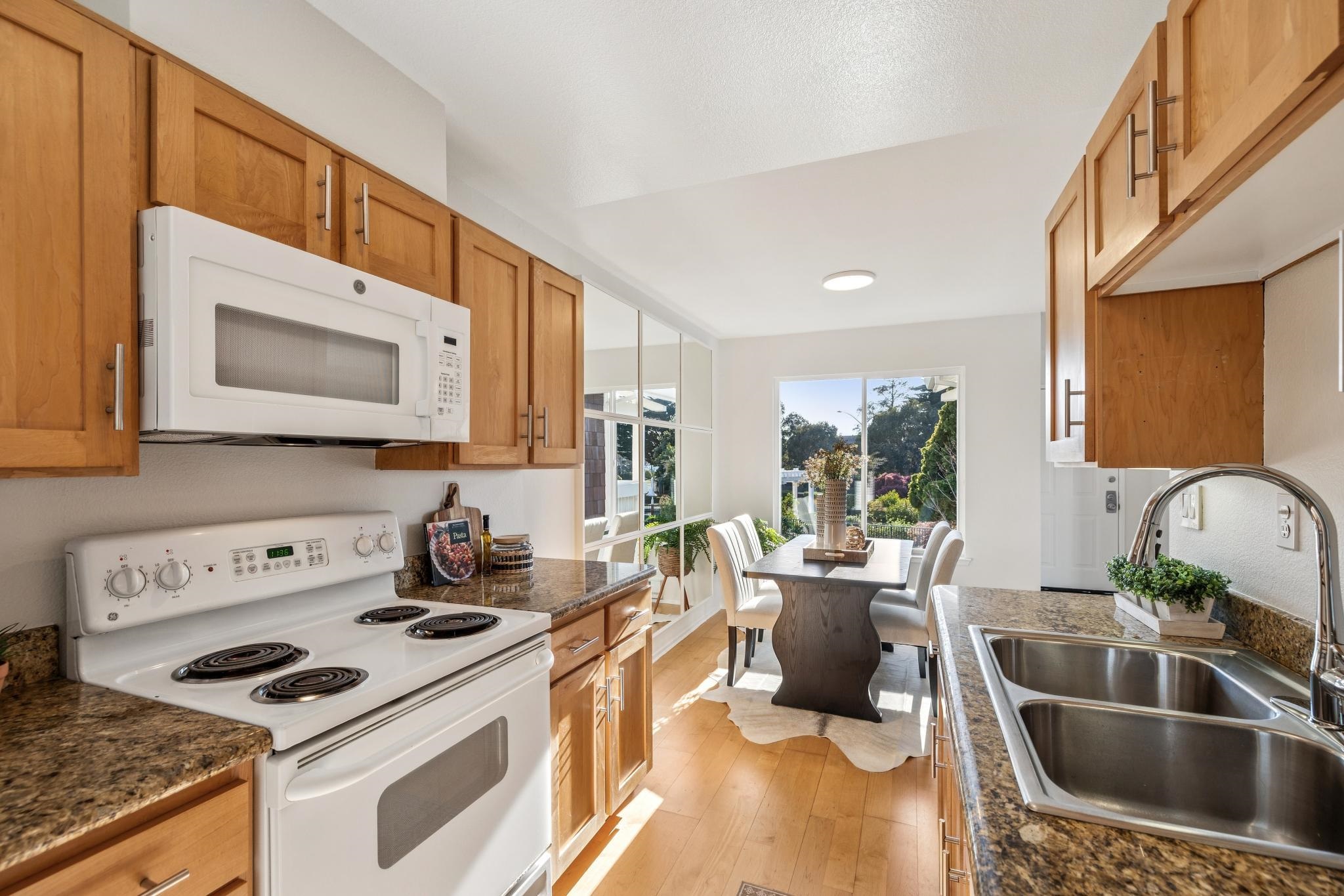 Detail Gallery Image 20 of 49 For 20 Marina Lakes Dr, Richmond,  CA 94804 - 2 Beds | 1 Baths