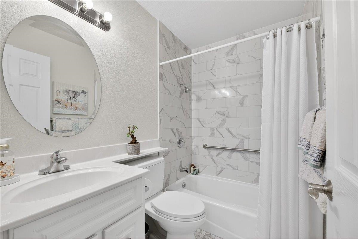 Detail Gallery Image 19 of 26 For 26088 Kay Ave #209,  Hayward,  CA 94545 - 1 Beds | 1 Baths