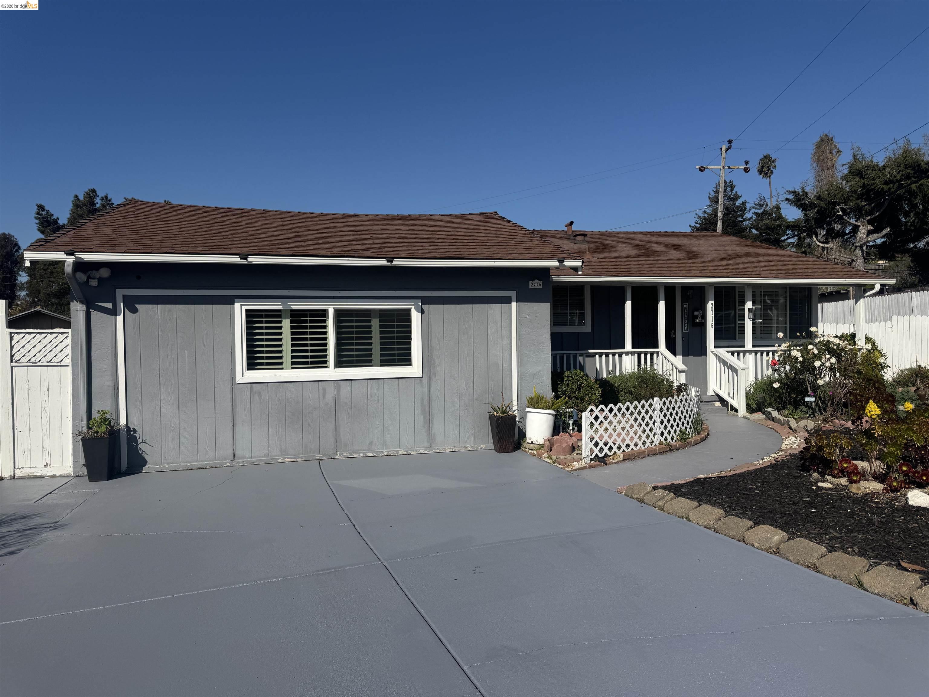 Front Image Thumbnail for EB41123045