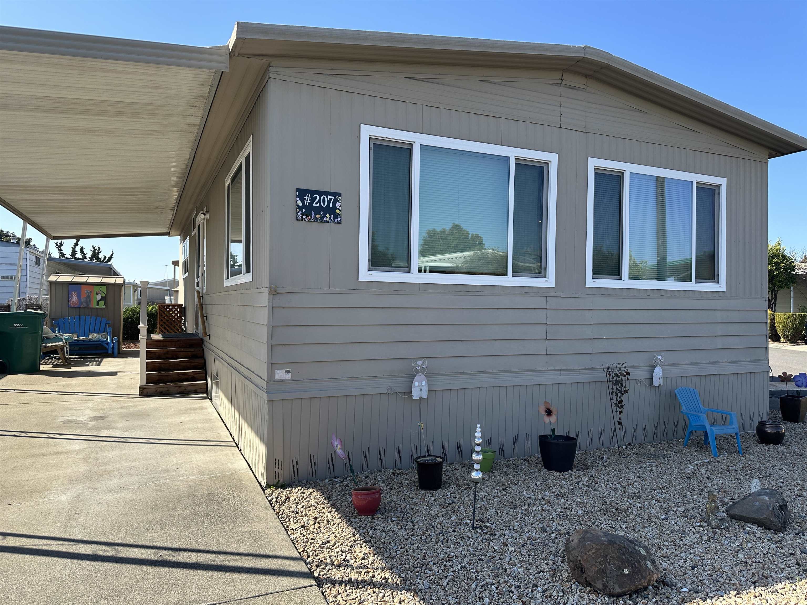 Detail Gallery Image 3 of 32 For 1150 W Winton Ave. #207,  Hayward,  CA 94545 - 2 Beds | 2 Baths