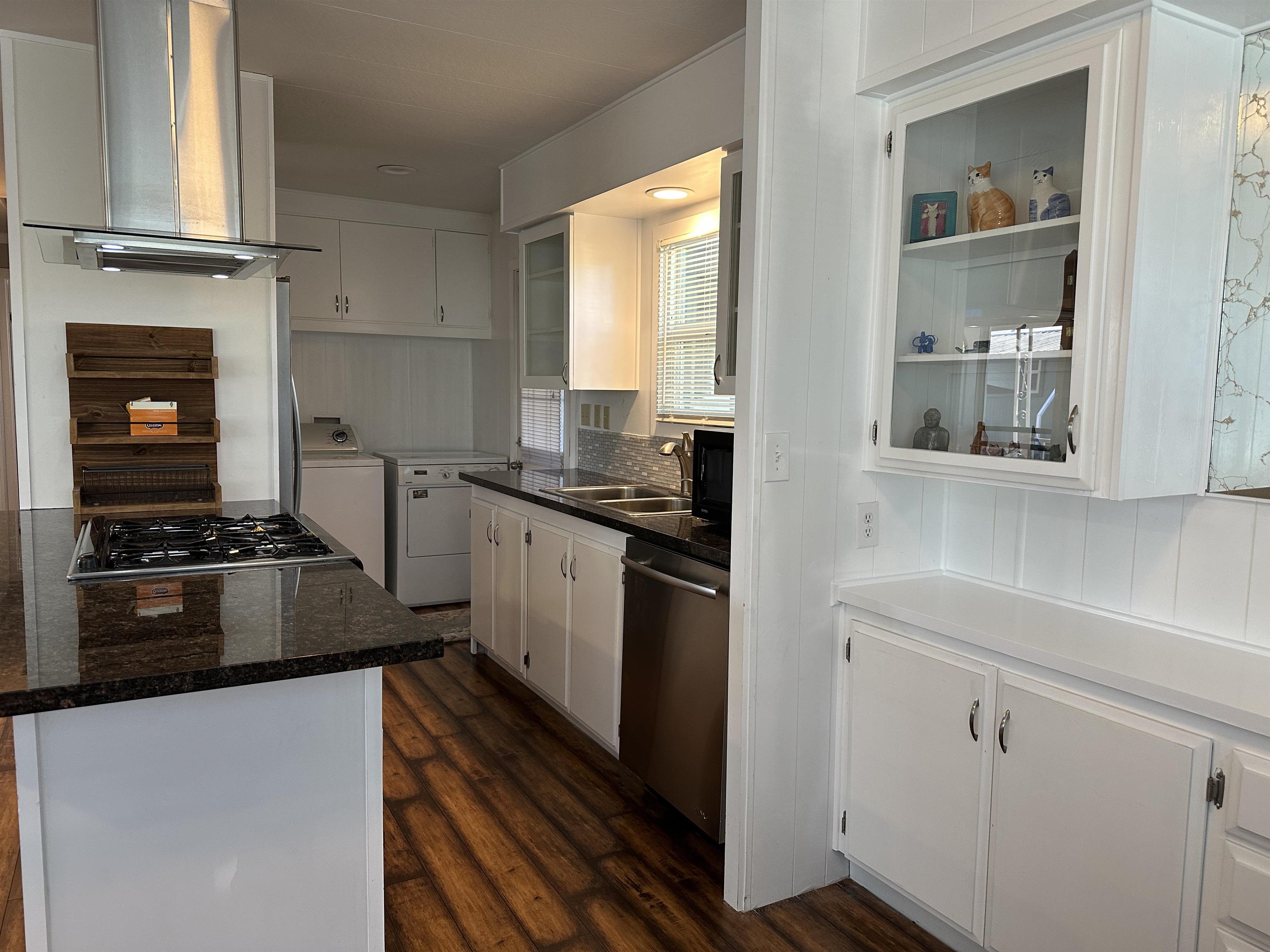 Detail Gallery Image 10 of 32 For 1150 W Winton Ave. #207,  Hayward,  CA 94545 - 2 Beds | 2 Baths