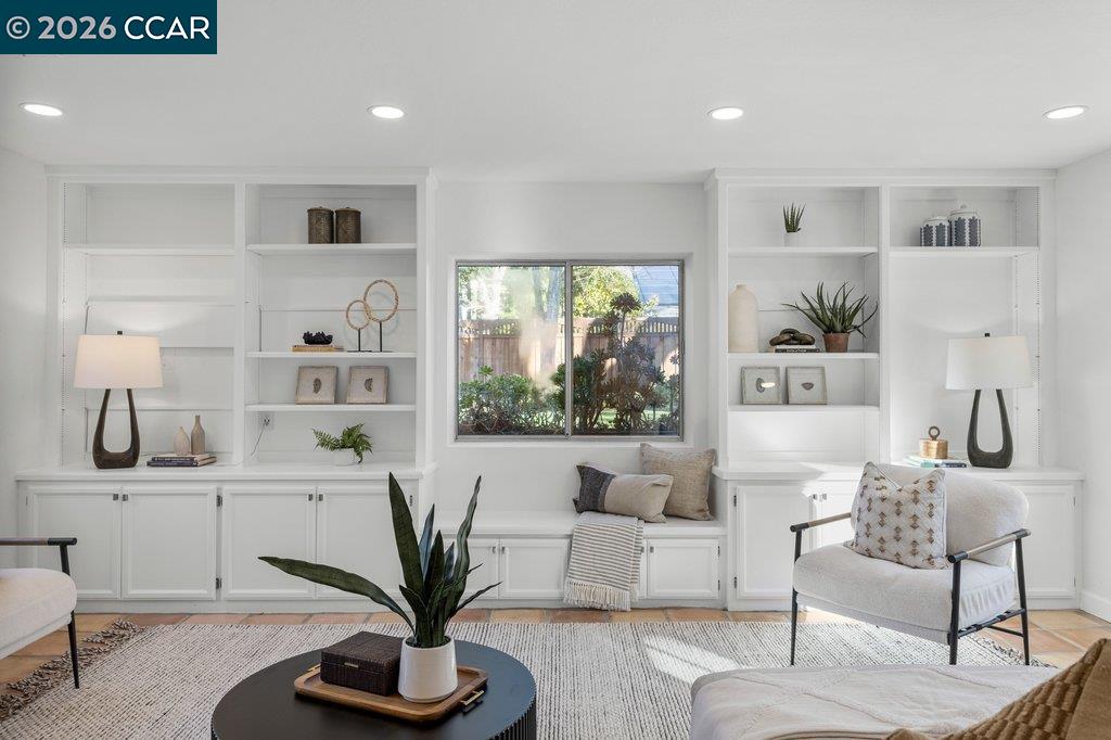 Detail Gallery Image 7 of 53 For 205 Castle Hill Ranch Rd, Walnut Creek,  CA 94595 - 4 Beds | 2 Baths