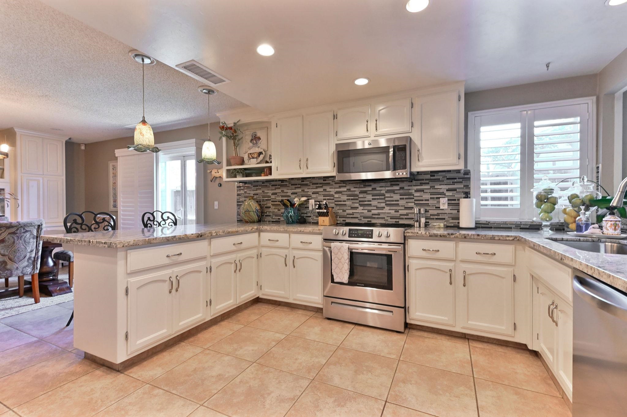 Detail Gallery Image 16 of 60 For 2628 Coral Oak, Modesto,  CA 95355 - 3 Beds | 2 Baths