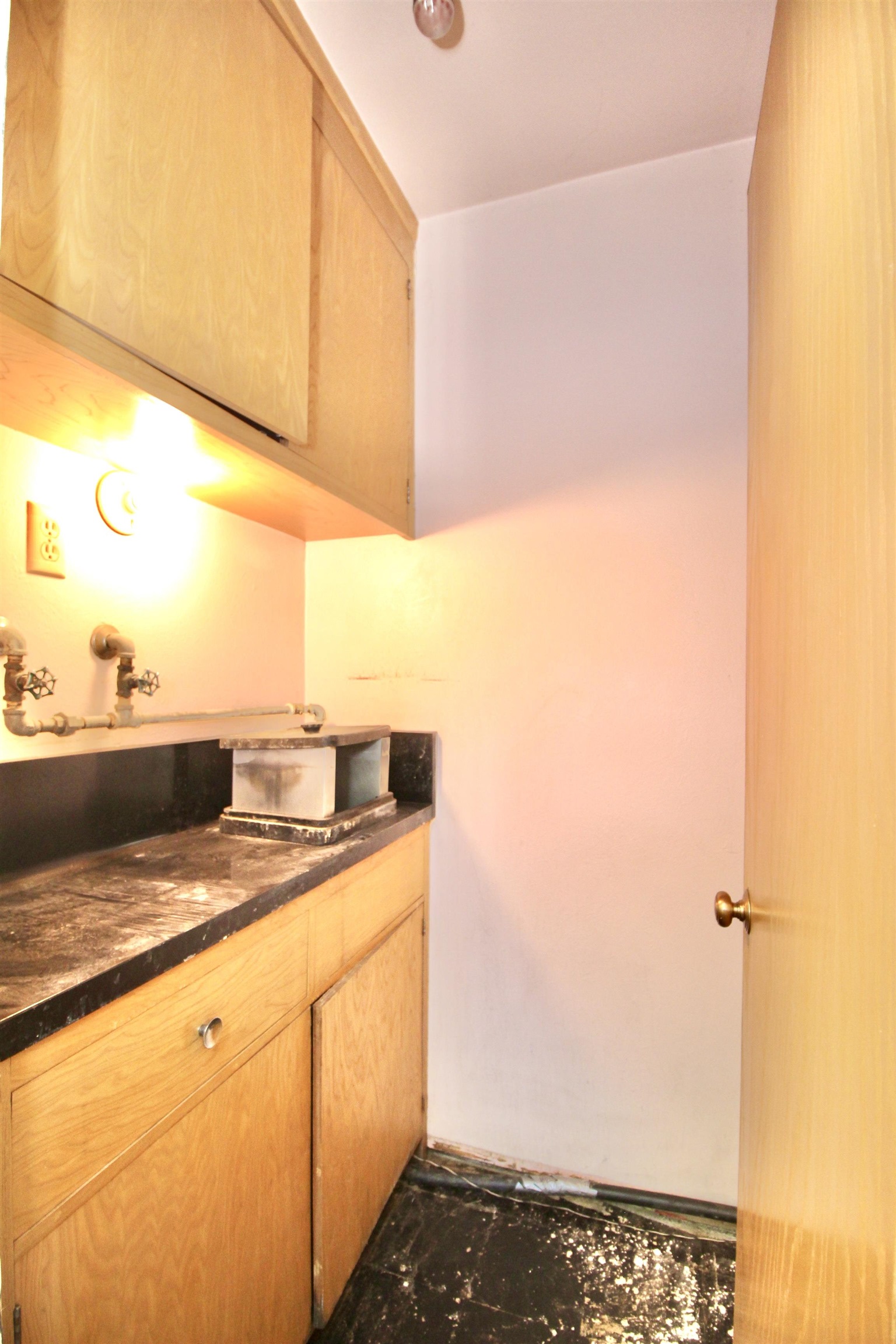 Detail Gallery Image 21 of 22 For 15845 Channel, San Lorenzo,  CA 94580 - – Beds | – Baths