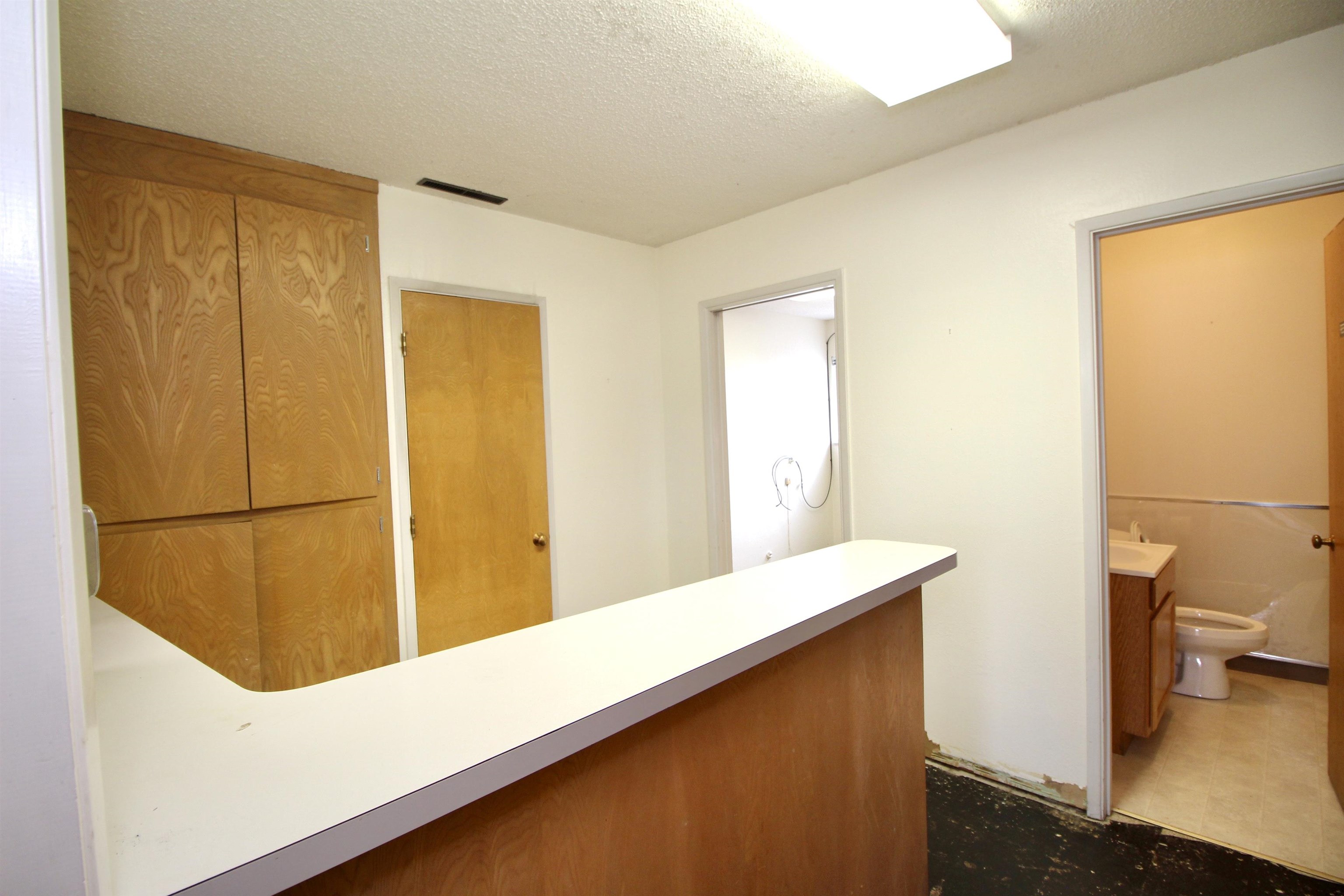 Detail Gallery Image 7 of 22 For 15845 Channel, San Lorenzo,  CA 94580 - – Beds | – Baths