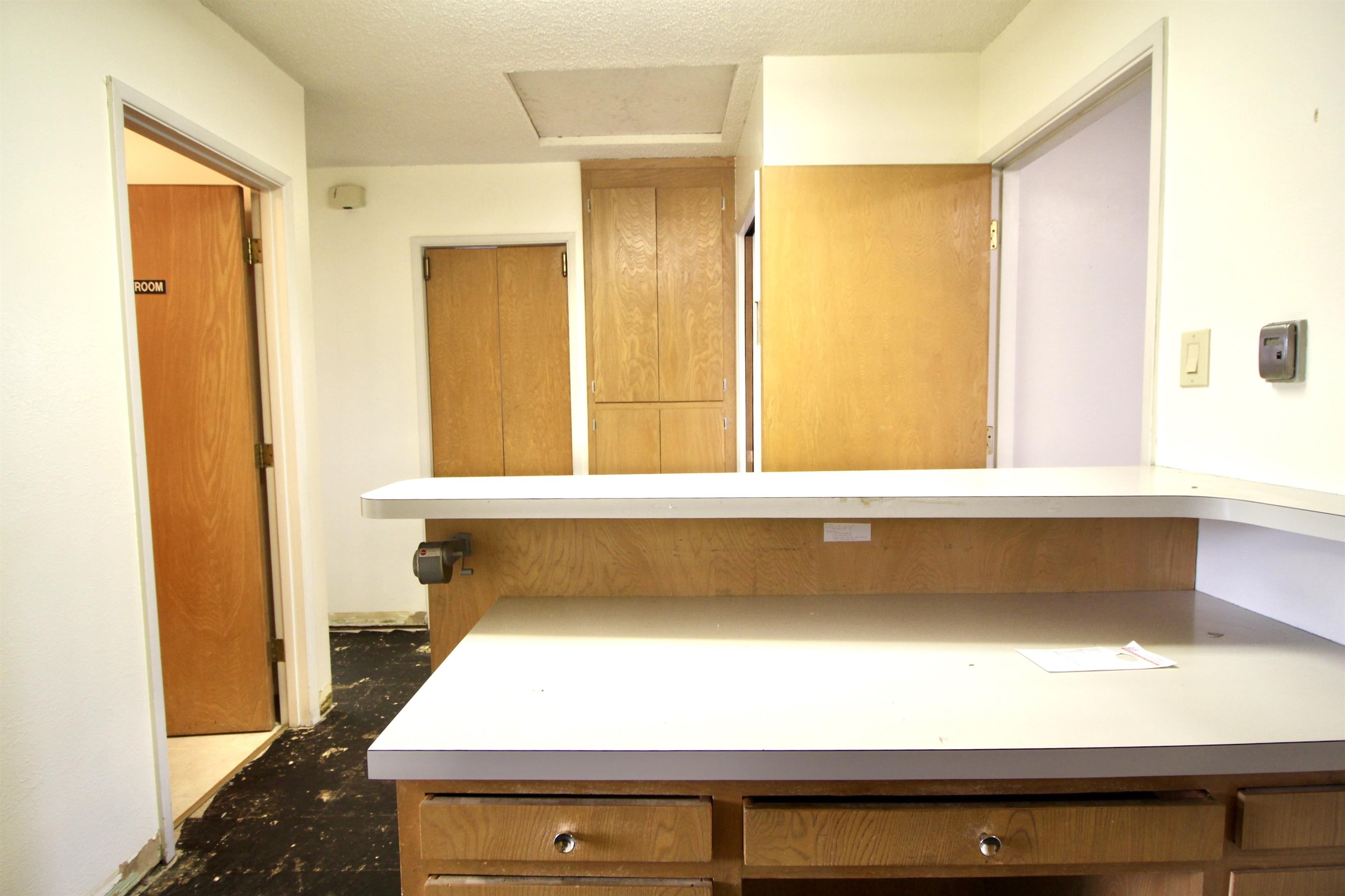 Detail Gallery Image 10 of 22 For 15845 Channel, San Lorenzo,  CA 94580 - – Beds | – Baths