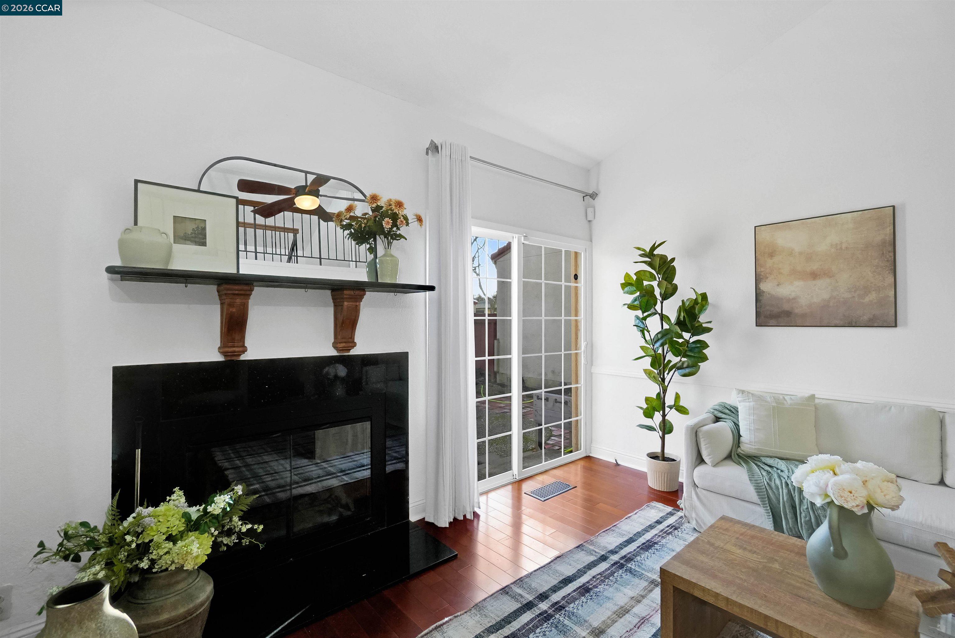 Photo #11: 41123052 Listing: Photo #11