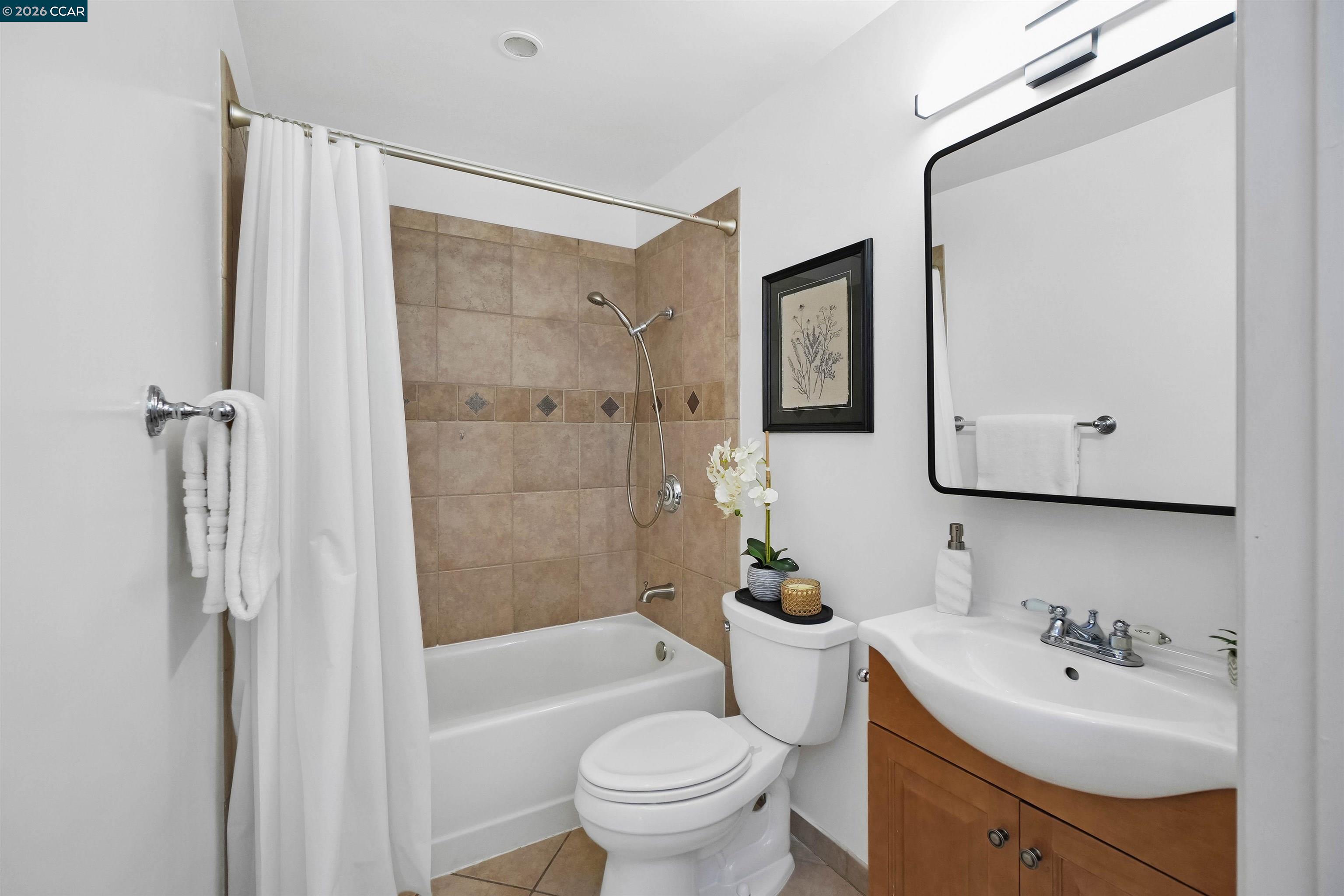 Photo #15: 41123052 Listing: Photo #15