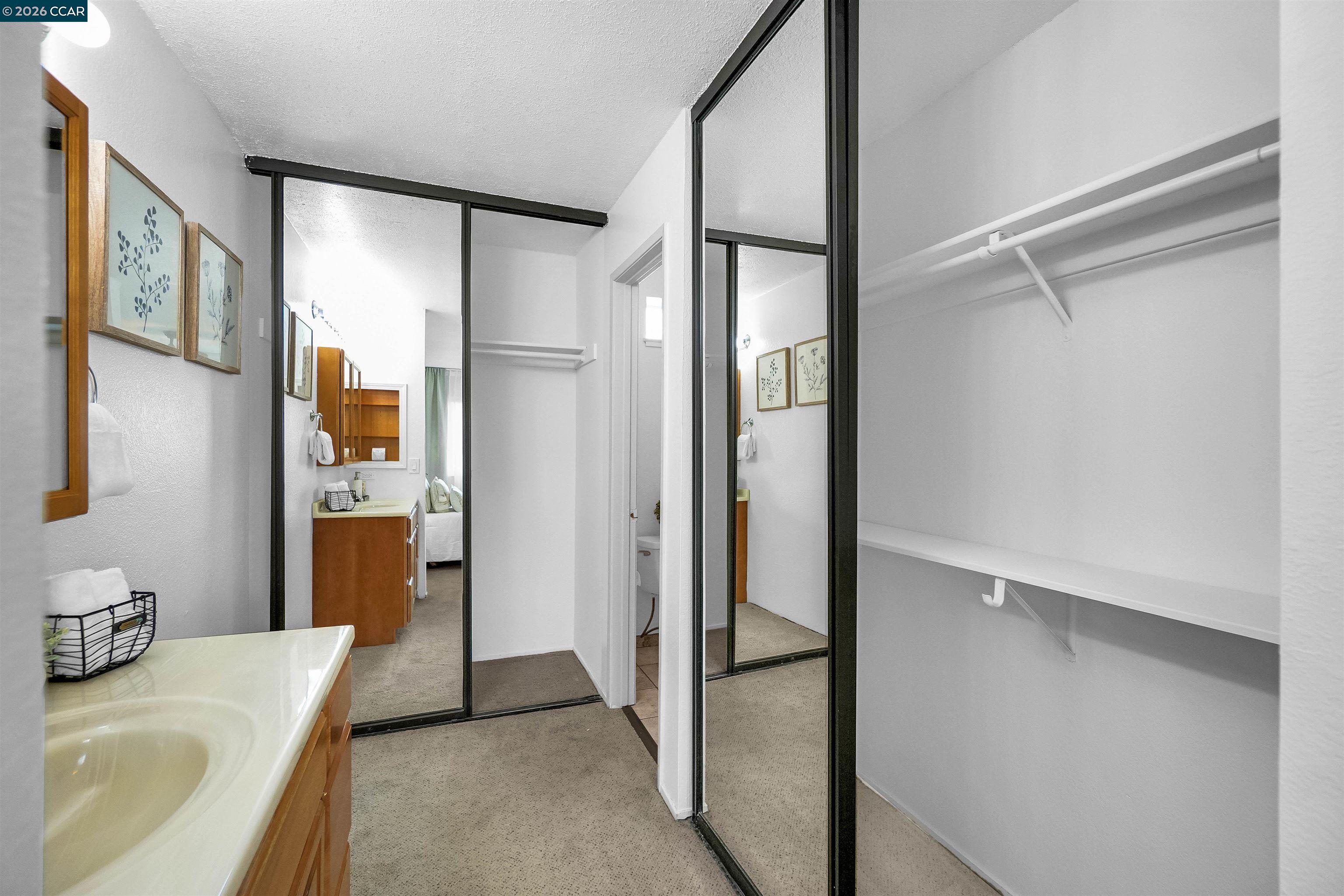 Photo #23: 41123052 Listing: Photo #23