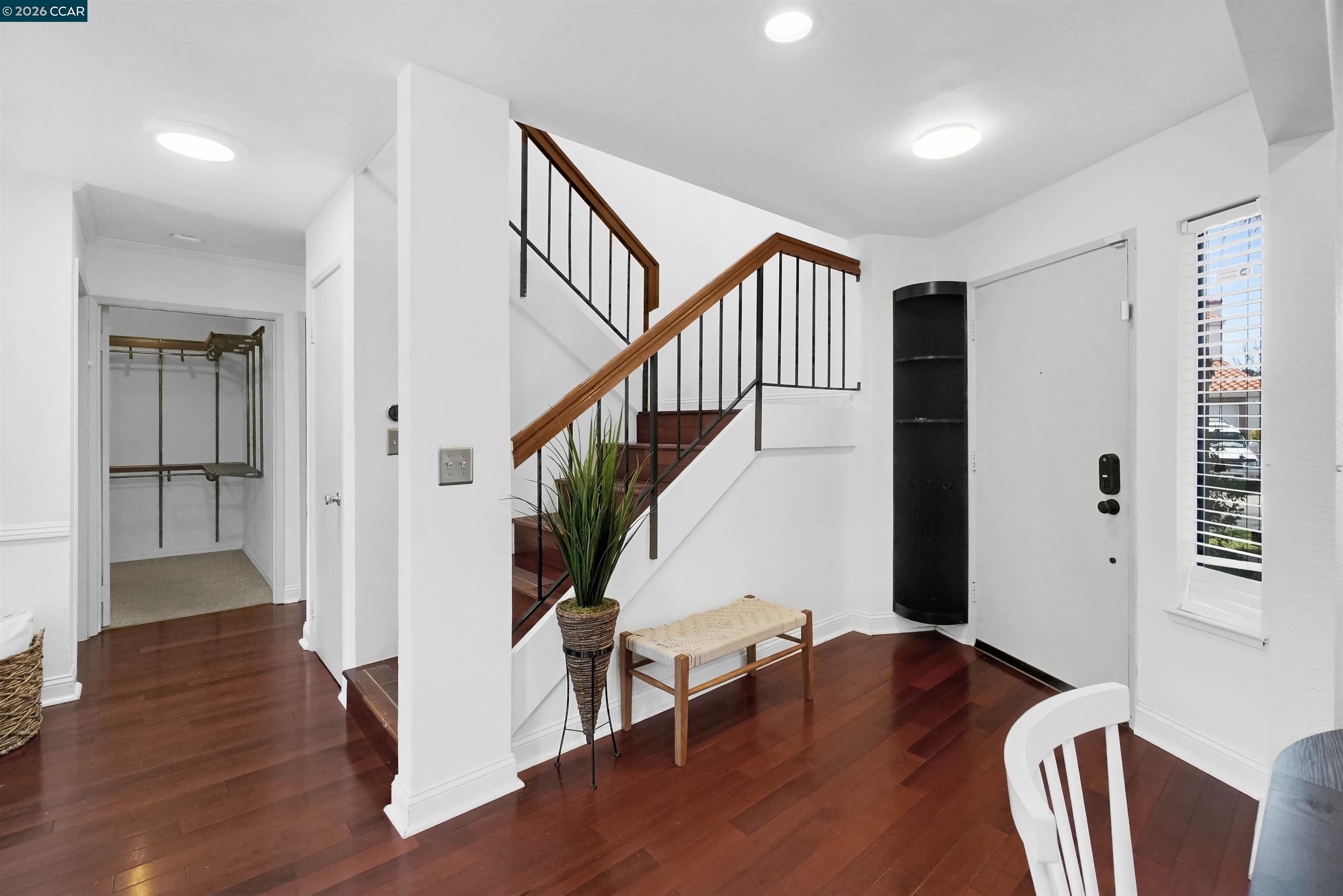 Photo #4: 41123052 Listing: Photo #4