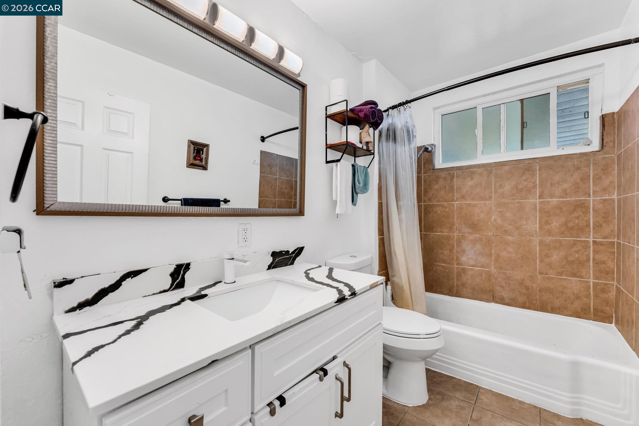 Detail Gallery Image 23 of 38 For 104 Alvarado Ave, Pittsburg,  CA 94565 - 3 Beds | 1 Baths