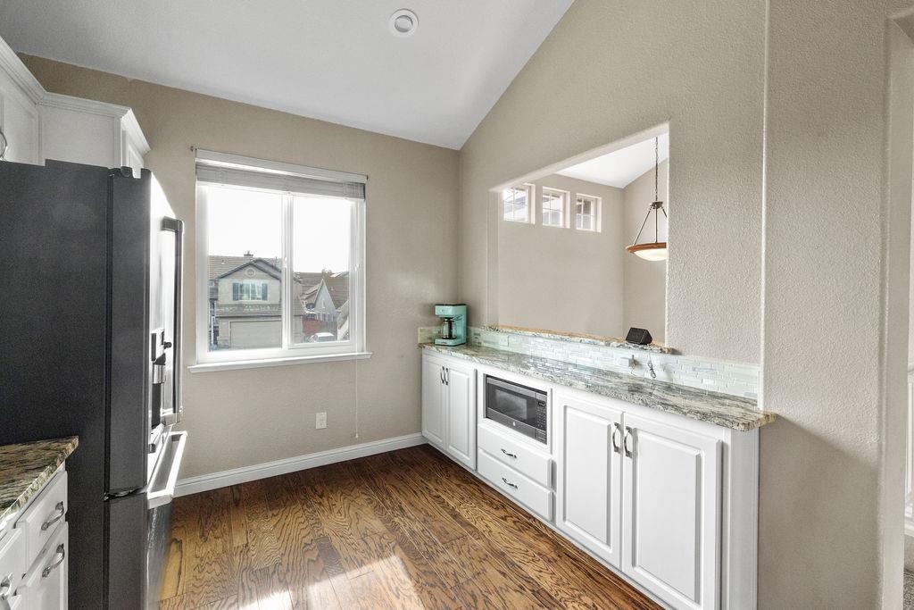 Detail Gallery Image 11 of 45 For 4043 Regatta Dr, Discovery Bay,  CA 94505 - 4 Beds | 2/1 Baths