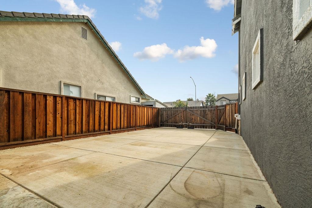 Detail Gallery Image 35 of 45 For 4043 Regatta Dr, Discovery Bay,  CA 94505 - 4 Beds | 2/1 Baths