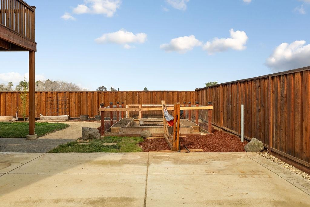 Detail Gallery Image 36 of 45 For 4043 Regatta Dr, Discovery Bay,  CA 94505 - 4 Beds | 2/1 Baths