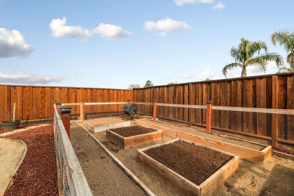 Detail Gallery Image 39 of 45 For 4043 Regatta Dr, Discovery Bay,  CA 94505 - 4 Beds | 2/1 Baths