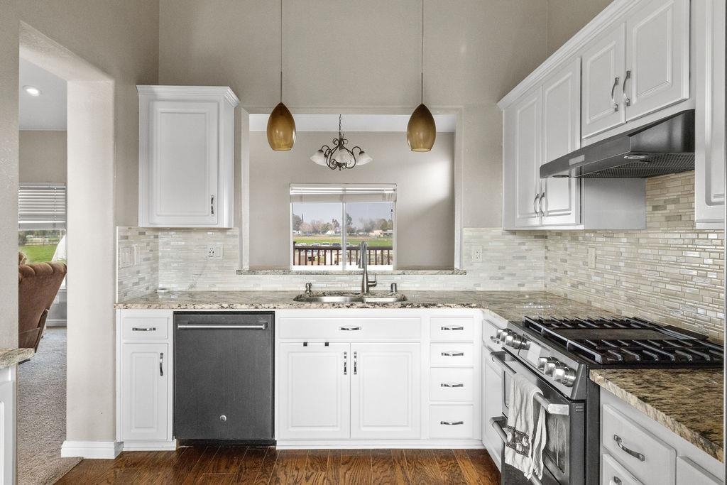 Detail Gallery Image 10 of 45 For 4043 Regatta Dr, Discovery Bay,  CA 94505 - 4 Beds | 2/1 Baths