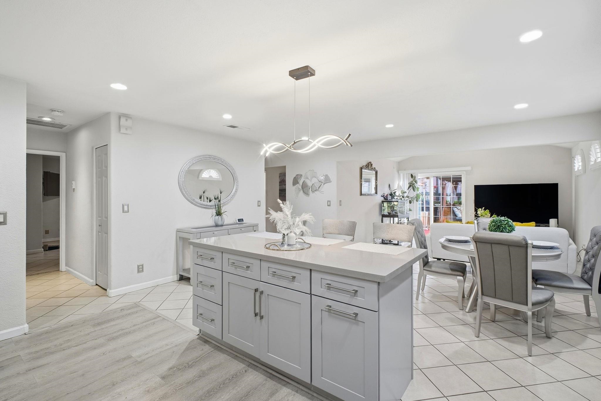 Detail Gallery Image 11 of 28 For 3020 San Andreas Dr, Union City,  CA 94587 - 3 Beds | 2 Baths