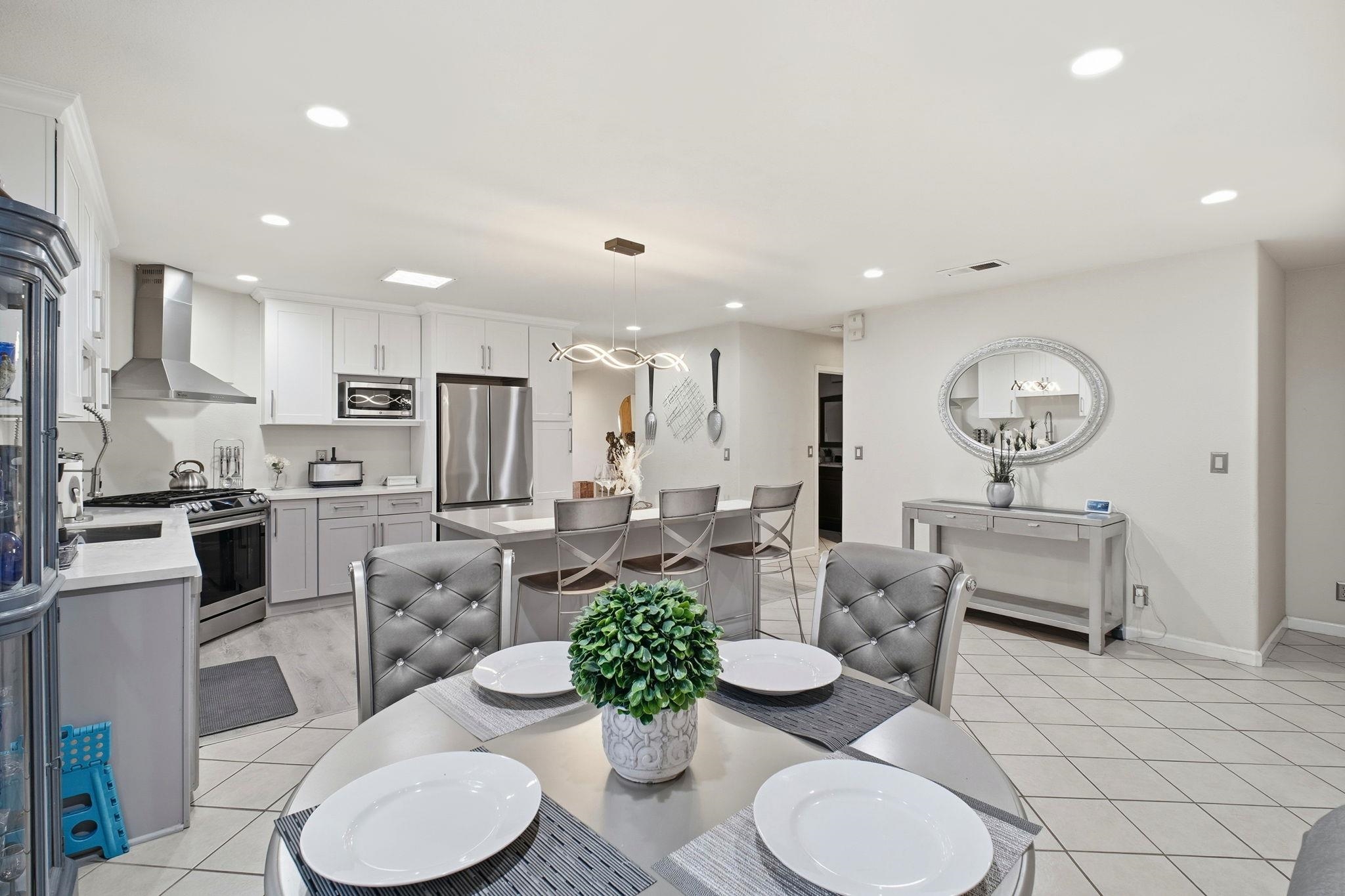 Detail Gallery Image 14 of 28 For 3020 San Andreas Dr, Union City,  CA 94587 - 3 Beds | 2 Baths