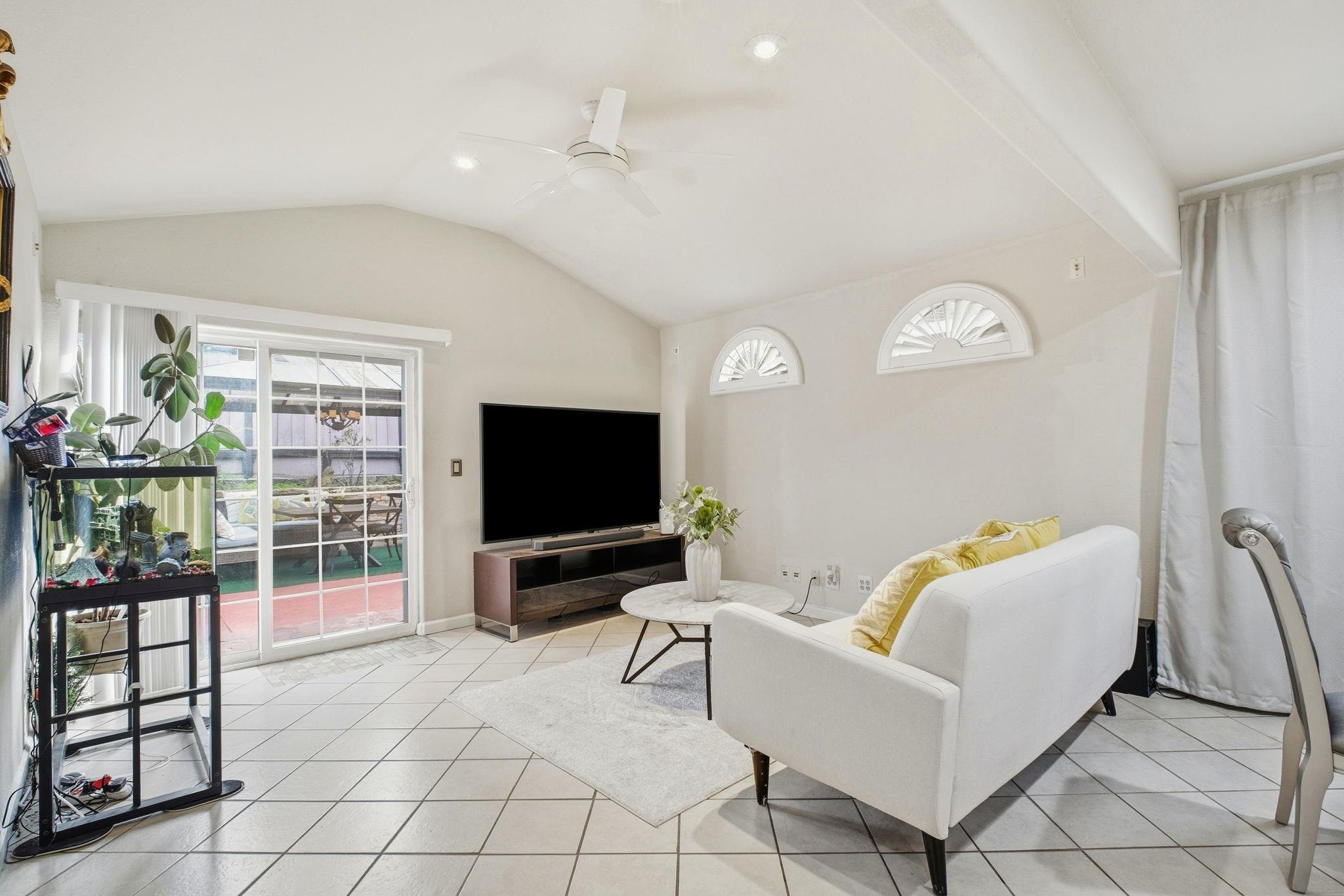 Detail Gallery Image 6 of 28 For 3020 San Andreas Dr, Union City,  CA 94587 - 3 Beds | 2 Baths