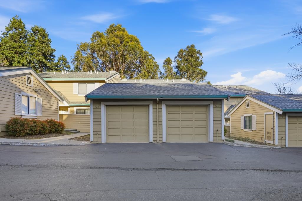 Photo #2: 41123062 Listing: Photo #2