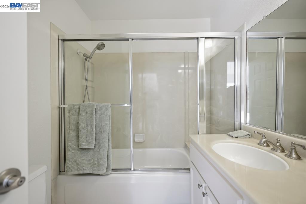 Detail Gallery Image 44 of 49 For 122 Vista Hermosa, Walnut Creek,  CA 94597 - 2 Beds | 2/1 Baths