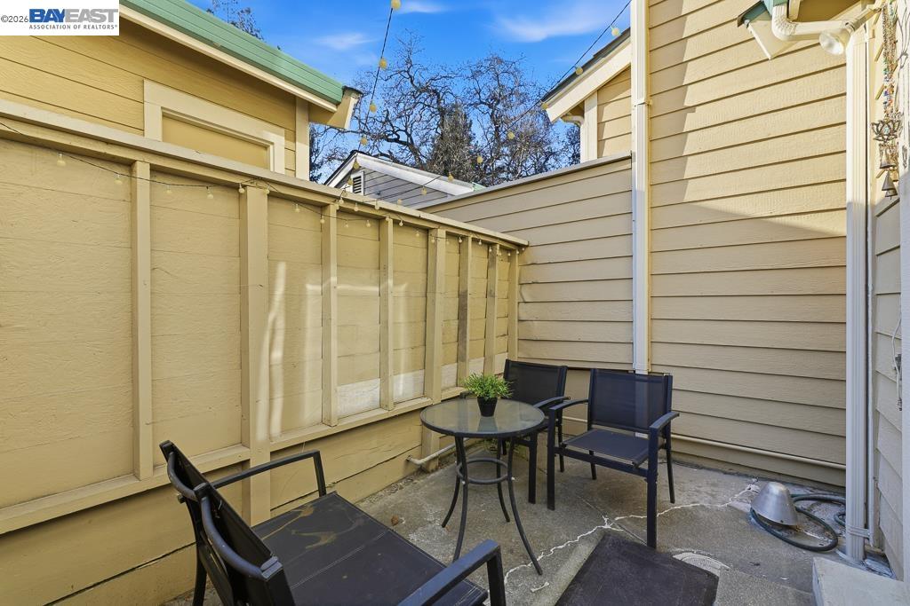 Detail Gallery Image 45 of 49 For 122 Vista Hermosa, Walnut Creek,  CA 94597 - 2 Beds | 2/1 Baths