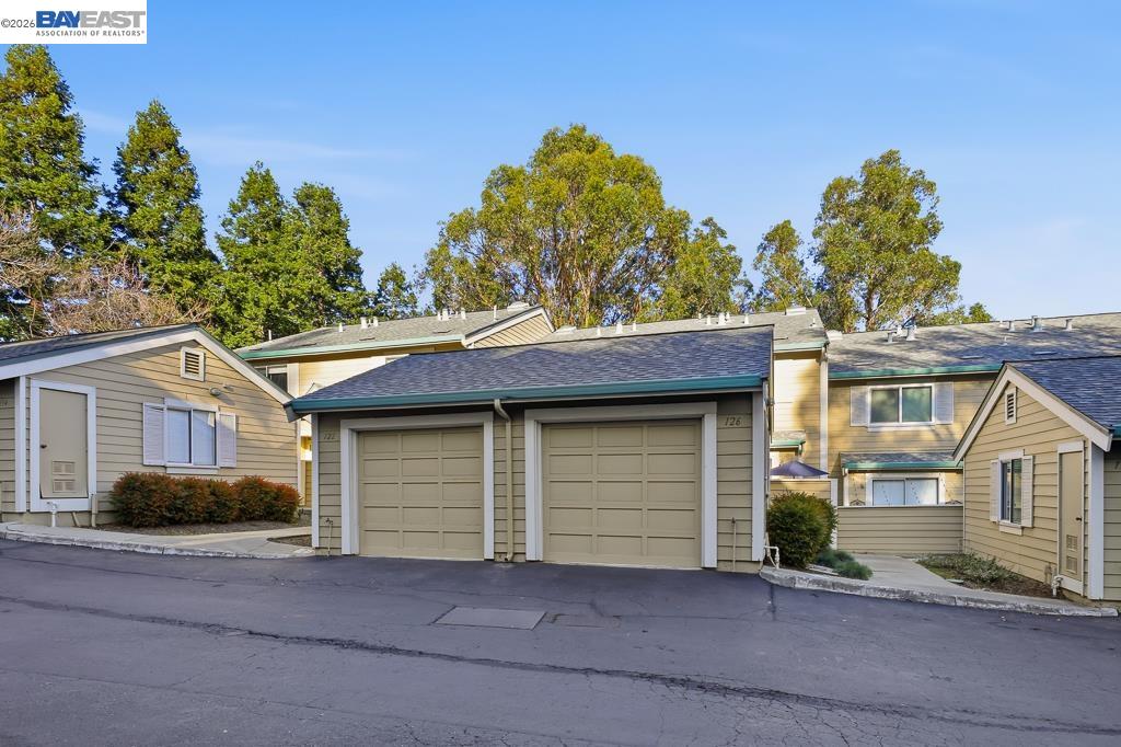 Detail Gallery Image 49 of 49 For 122 Vista Hermosa, Walnut Creek,  CA 94597 - 2 Beds | 2/1 Baths