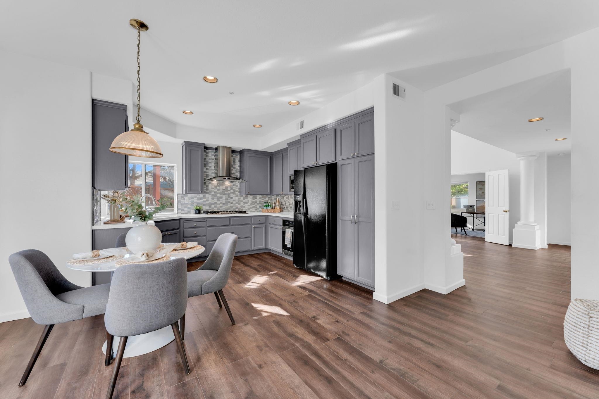 Detail Gallery Image 11 of 46 For 30300 Meridien Cir, Union City,  CA 94587 - 4 Beds | 3 Baths