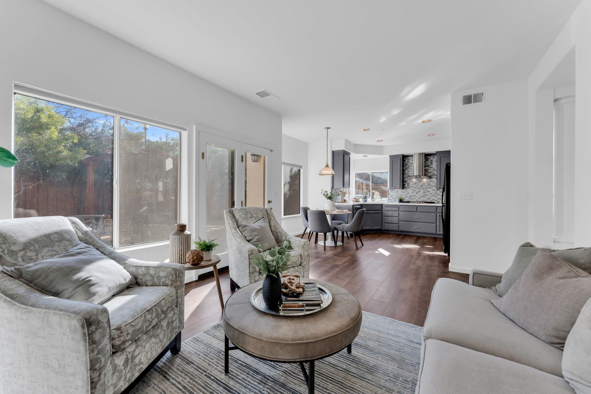 Detail Gallery Image 12 of 46 For 30300 Meridien Cir, Union City,  CA 94587 - 4 Beds | 3 Baths