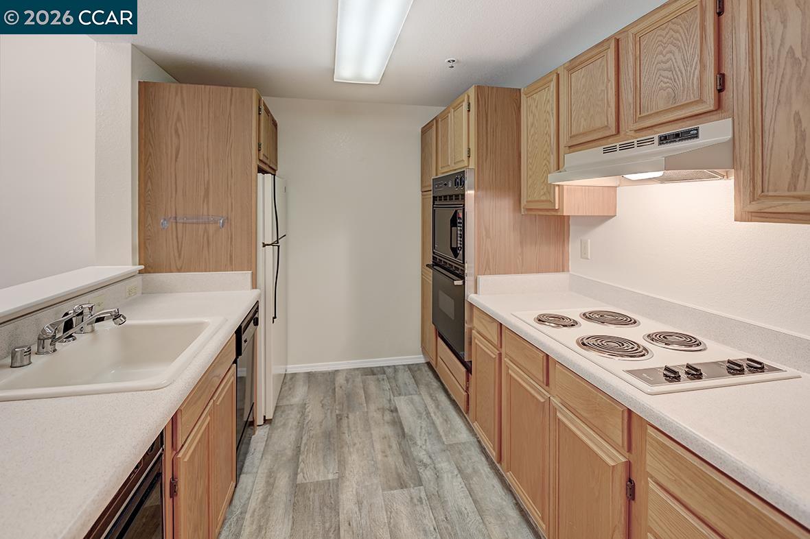 Photo #1: 41123068 Listing: Photo #1