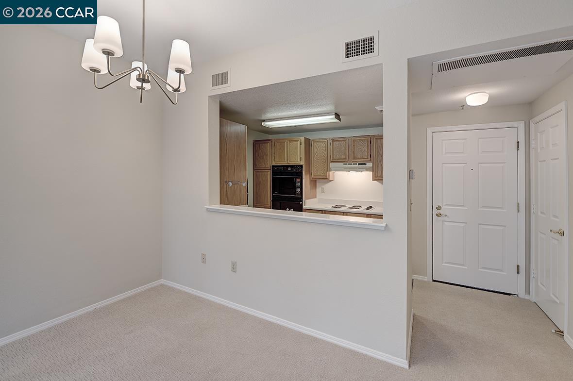 Photo #11: 41123068 Listing: Photo #11