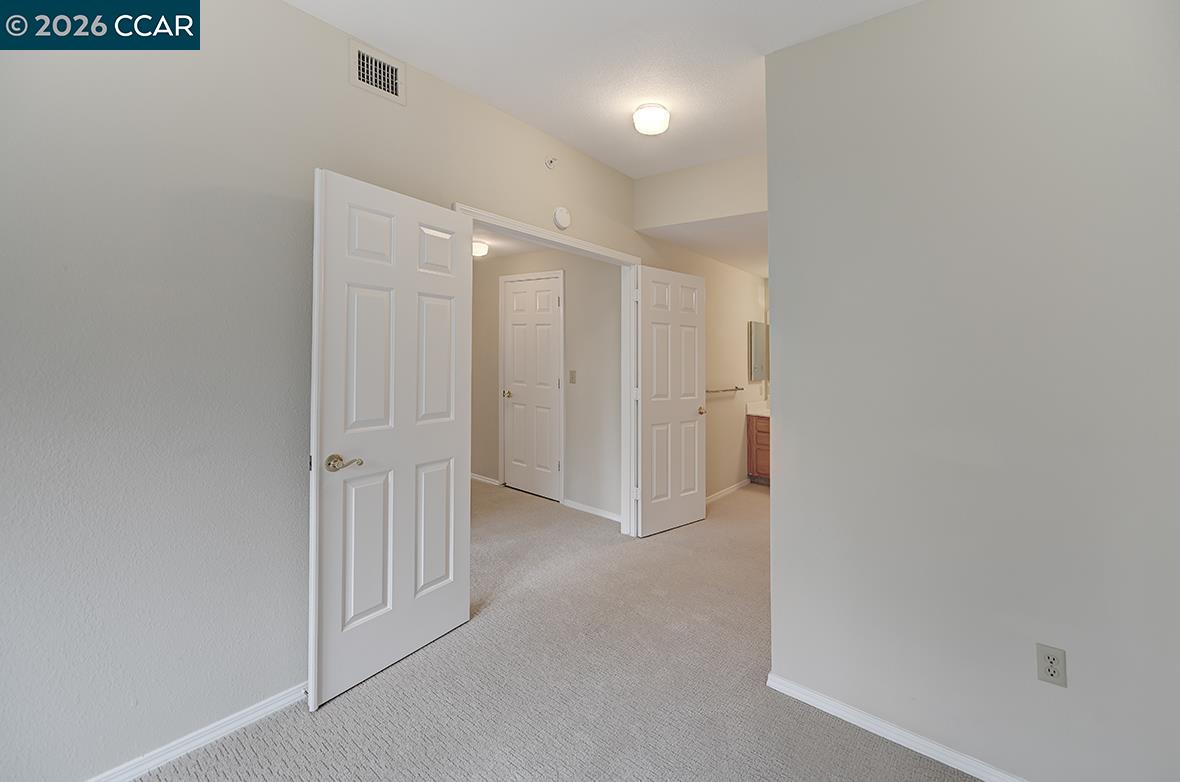 Photo #15: 41123068 Listing: Photo #15