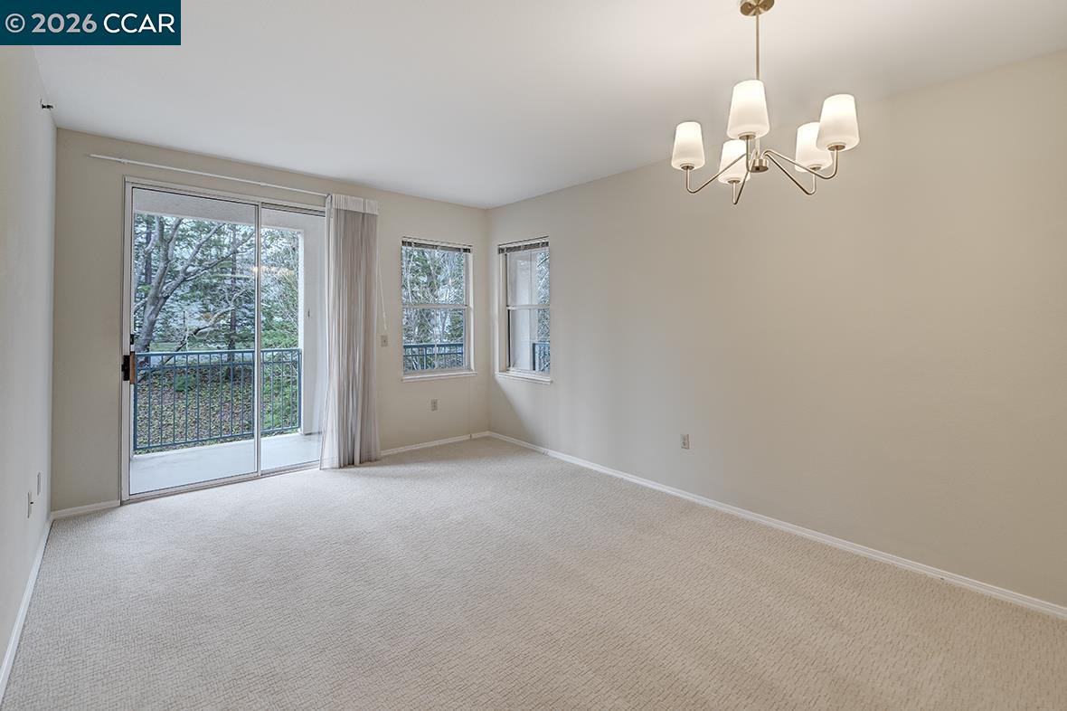 Photo #4: 41123068 Listing: Photo #4