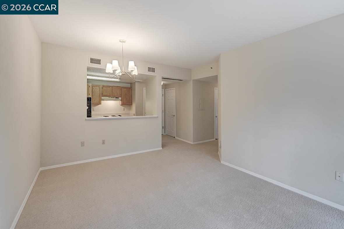 Photo #10: 41123068 Listing: Photo #10