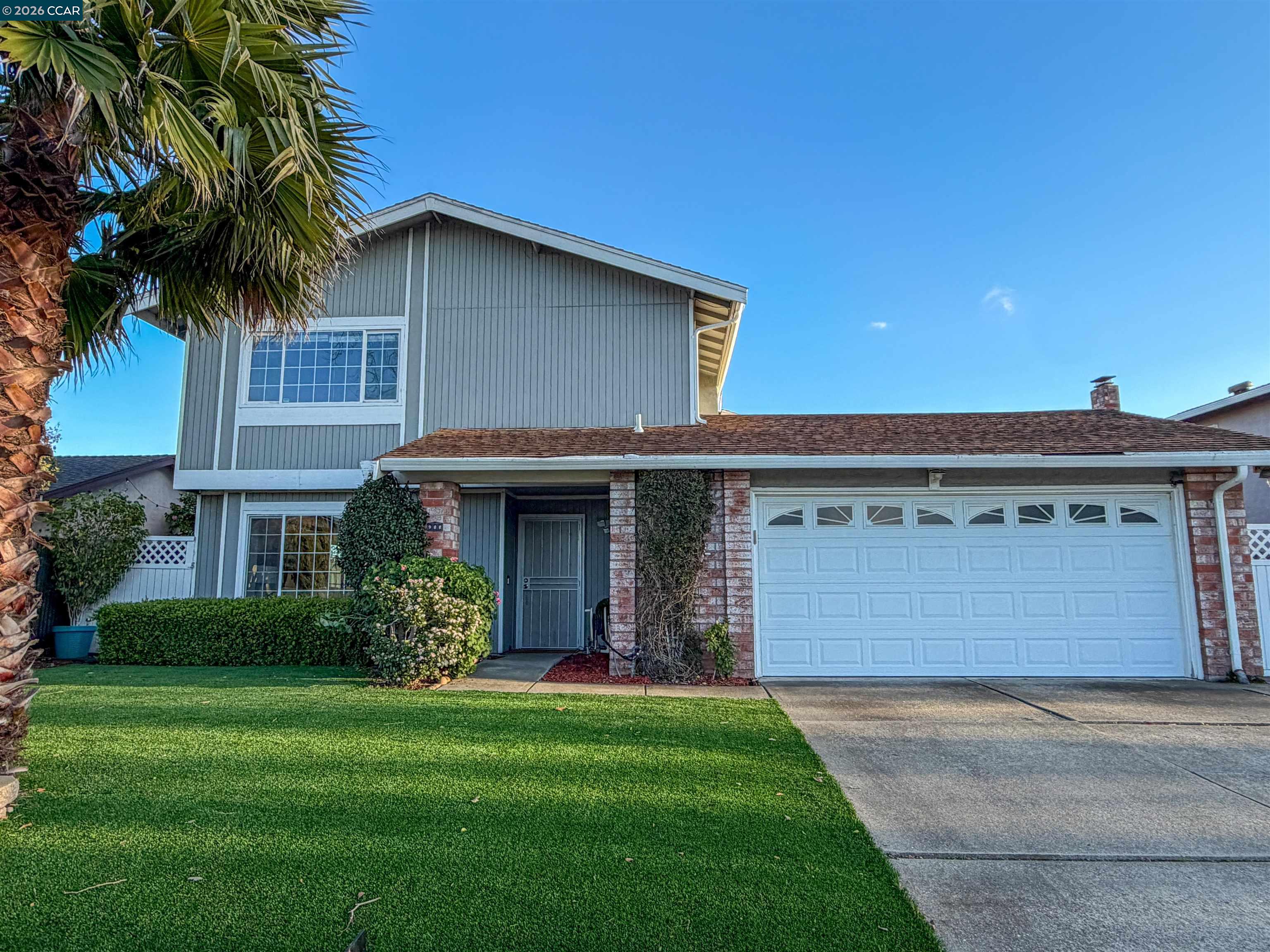 Front Image Thumbnail for CC41123070