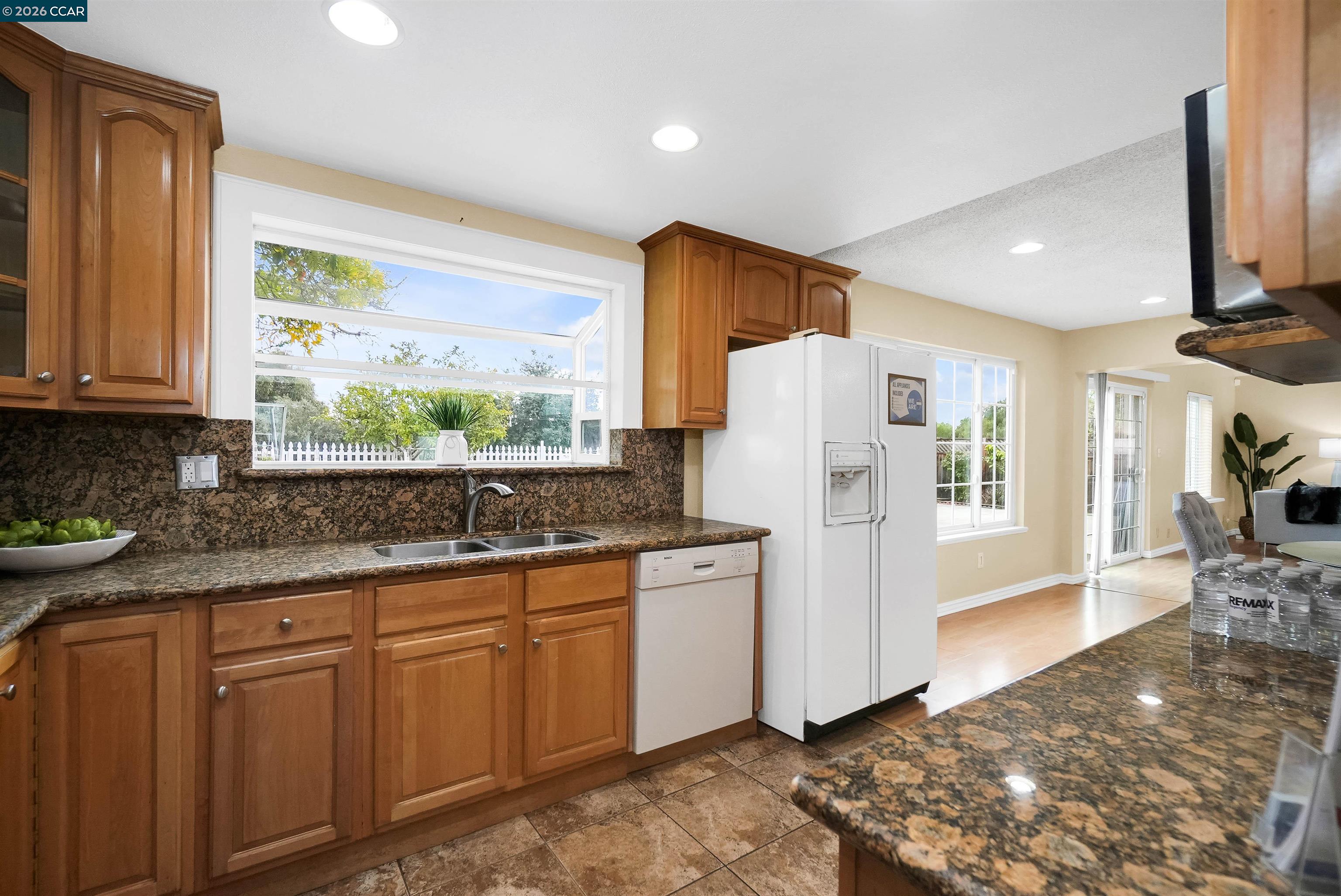 Detail Gallery Image 27 of 60 For 922 Coral Dr, Rodeo,  CA 94572 - 4 Beds | 3 Baths