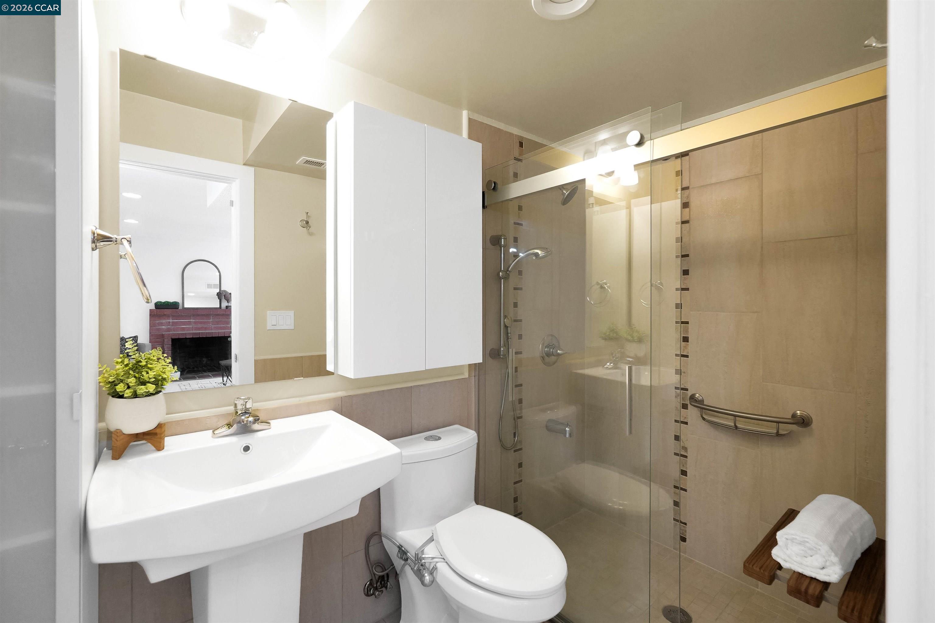 Detail Gallery Image 32 of 60 For 922 Coral Dr, Rodeo,  CA 94572 - 4 Beds | 3 Baths